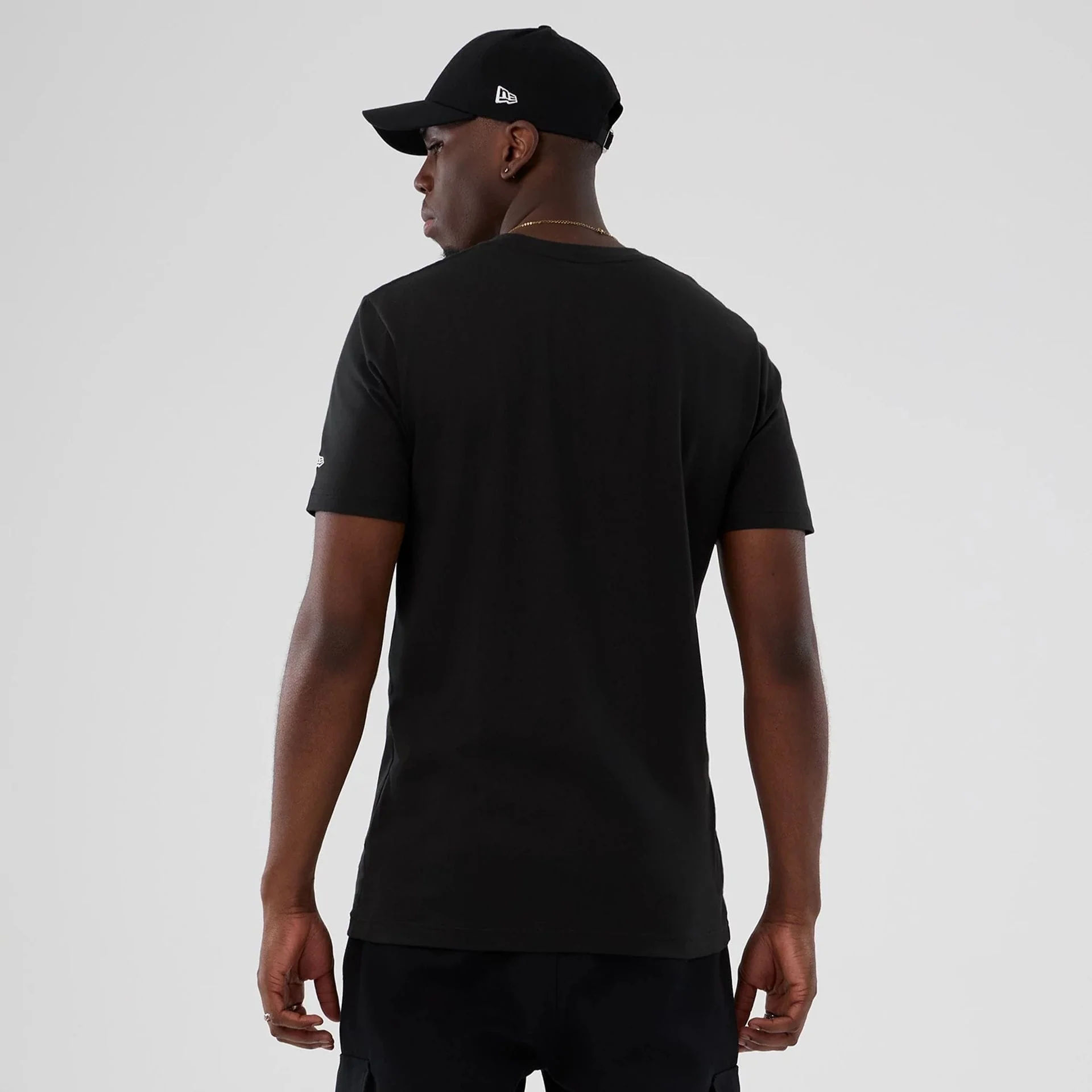 Detroit Pistons NBA Hardwood Classic Black T-Shirt - Image 2