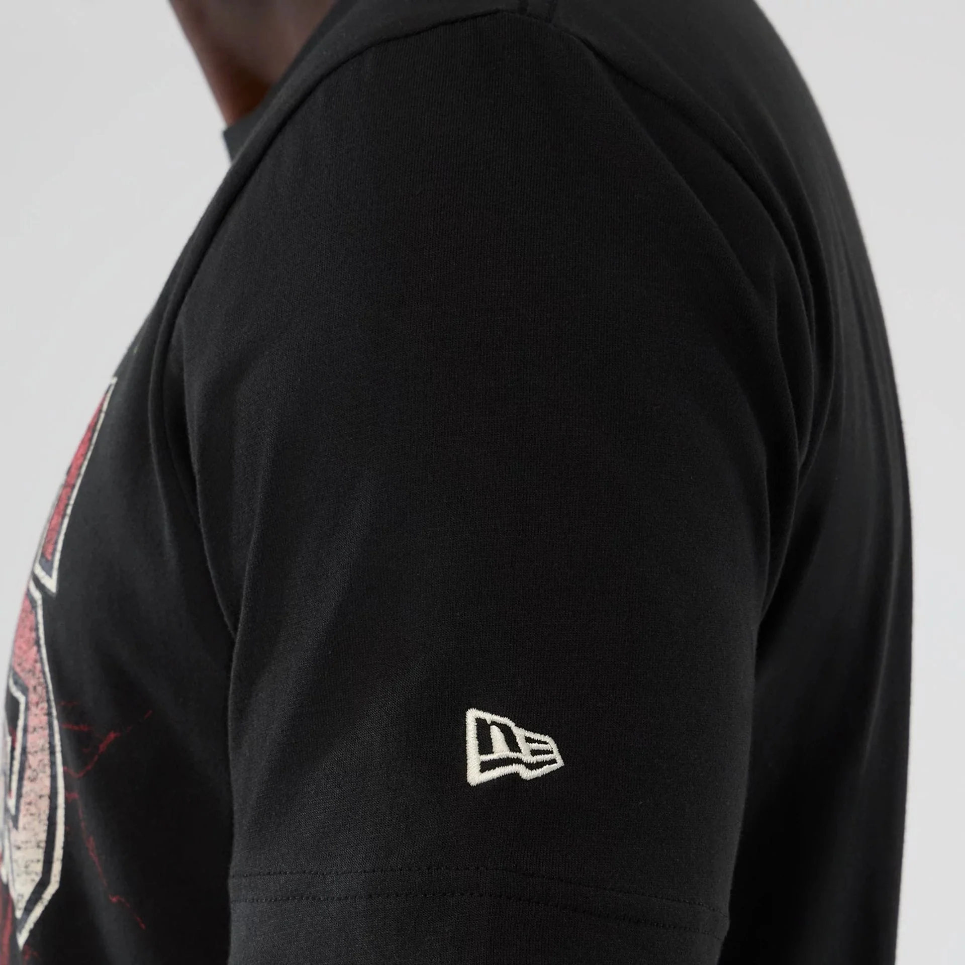 Detroit Pistons NBA Hardwood Classic Black T-Shirt - Image 4
