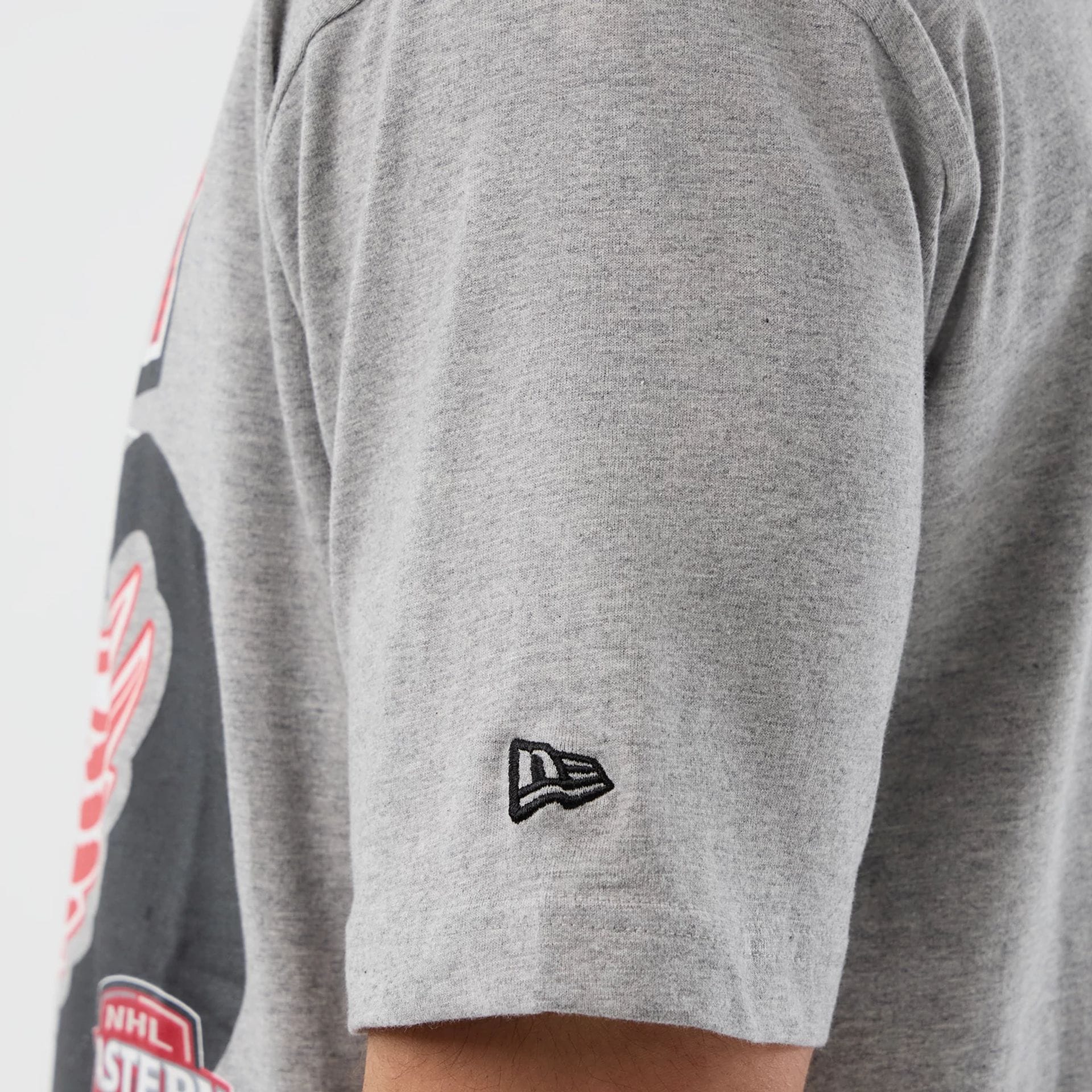 Detroit Red Wings NHL Sport Classic Grey T-Shirt - Image 4