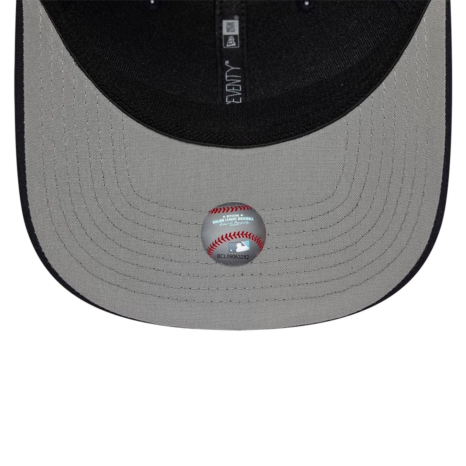 Detroit Tigers MLB Circles Navy 9SEVENTY Stretch Snap Adjustable Cap - Image 2