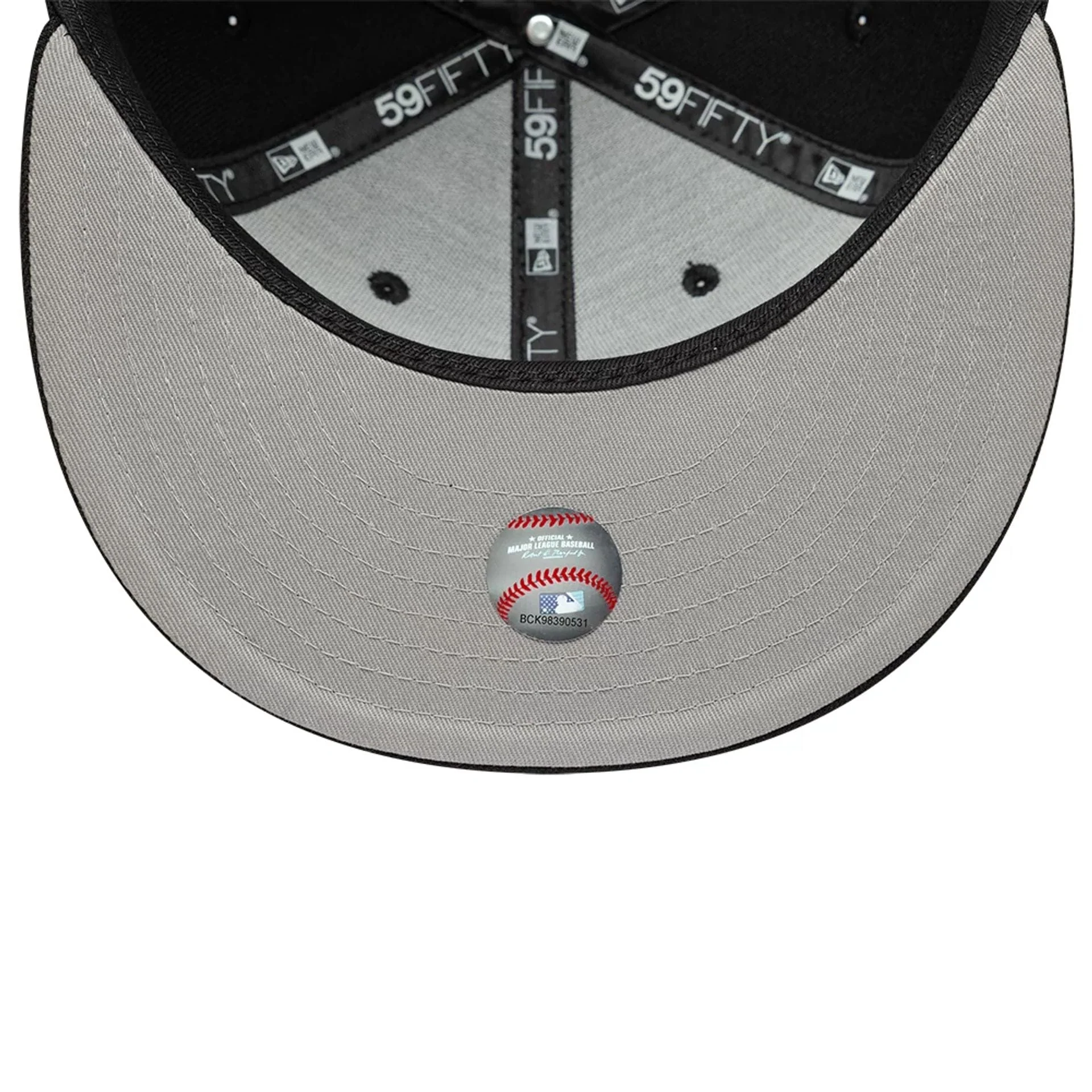 Detroit Tigers MLB Faux Pearl Black 59FIFTY Fitted Cap - Image 2