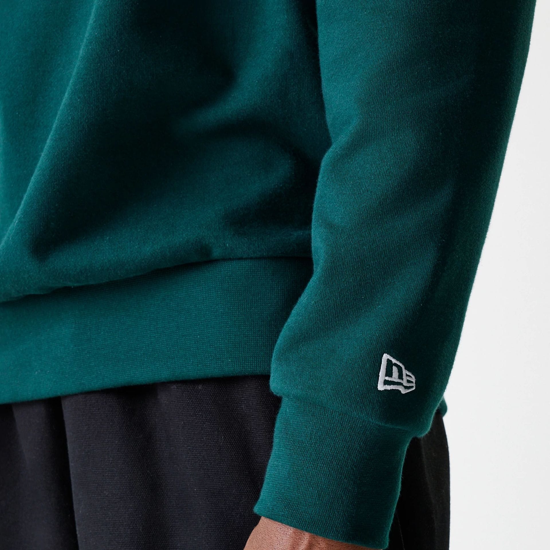 Detroit Tigers MLB Heritage Dark Green Oversized Crew Neck Sweater - Image 7