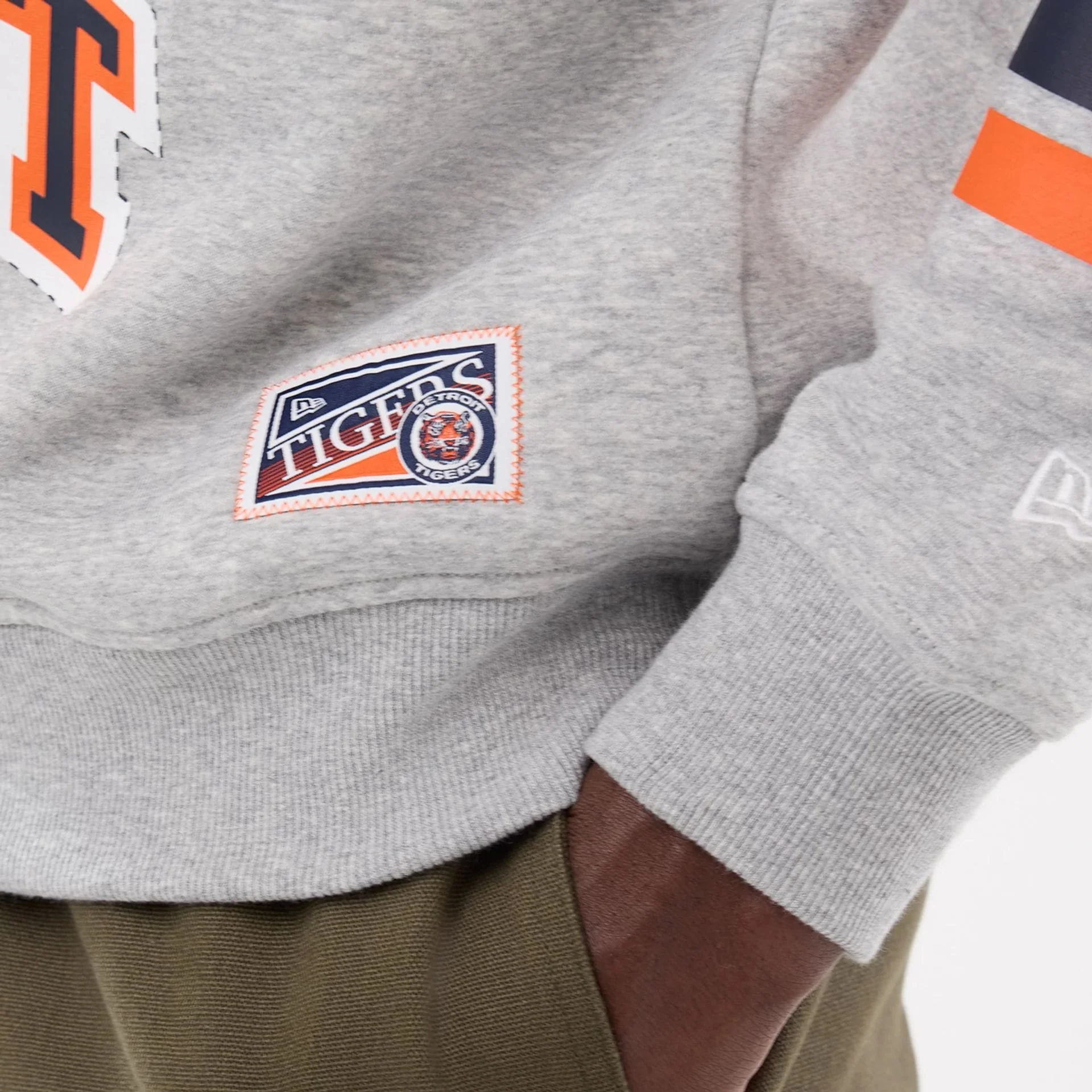 Detroit Tigers MLB Sport Classic Grey Crew Neck Sweater - Image 4