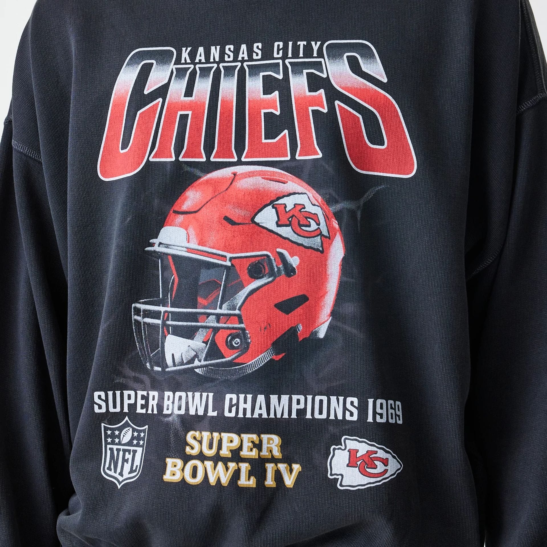 Kansas City Chiefs NFL Washed Boxy Black Oversized Crew Neck Sweater - Image 4