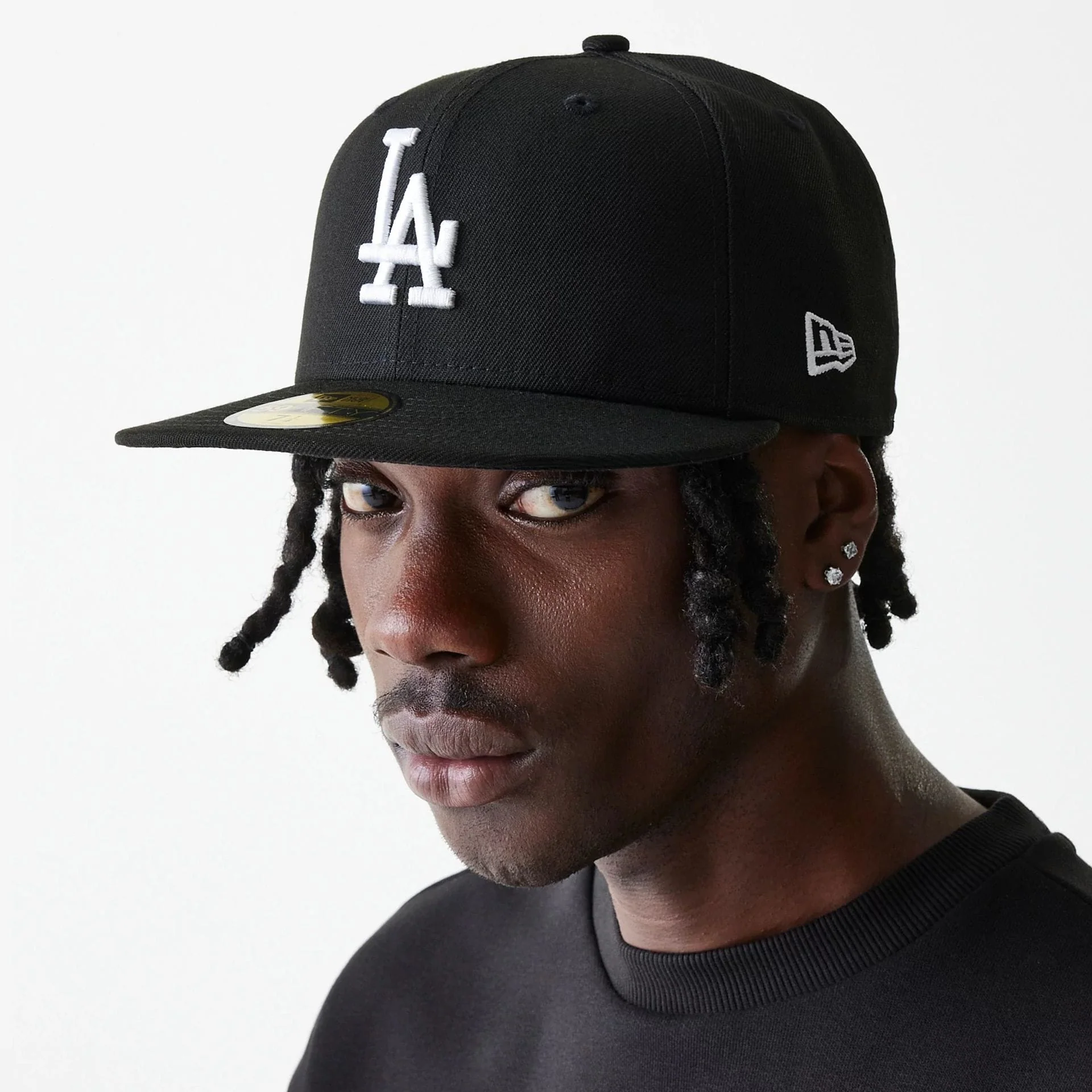 LA Dodgers Essential Black 59FIFTY Cap - Image 2
