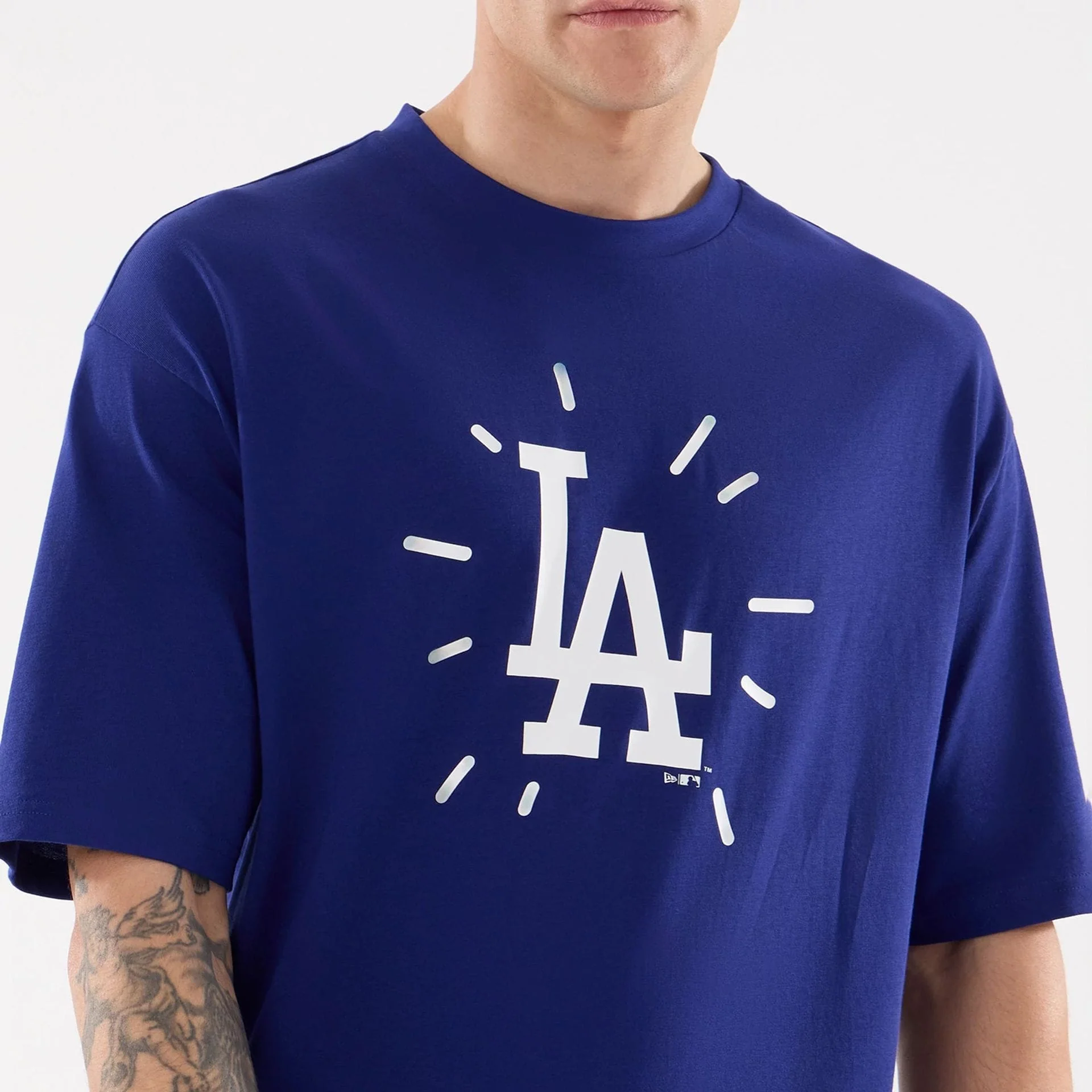 LA Dodgers MLB 59FIFTY Day Graphic Dark Blue T-Shirt - Image 3