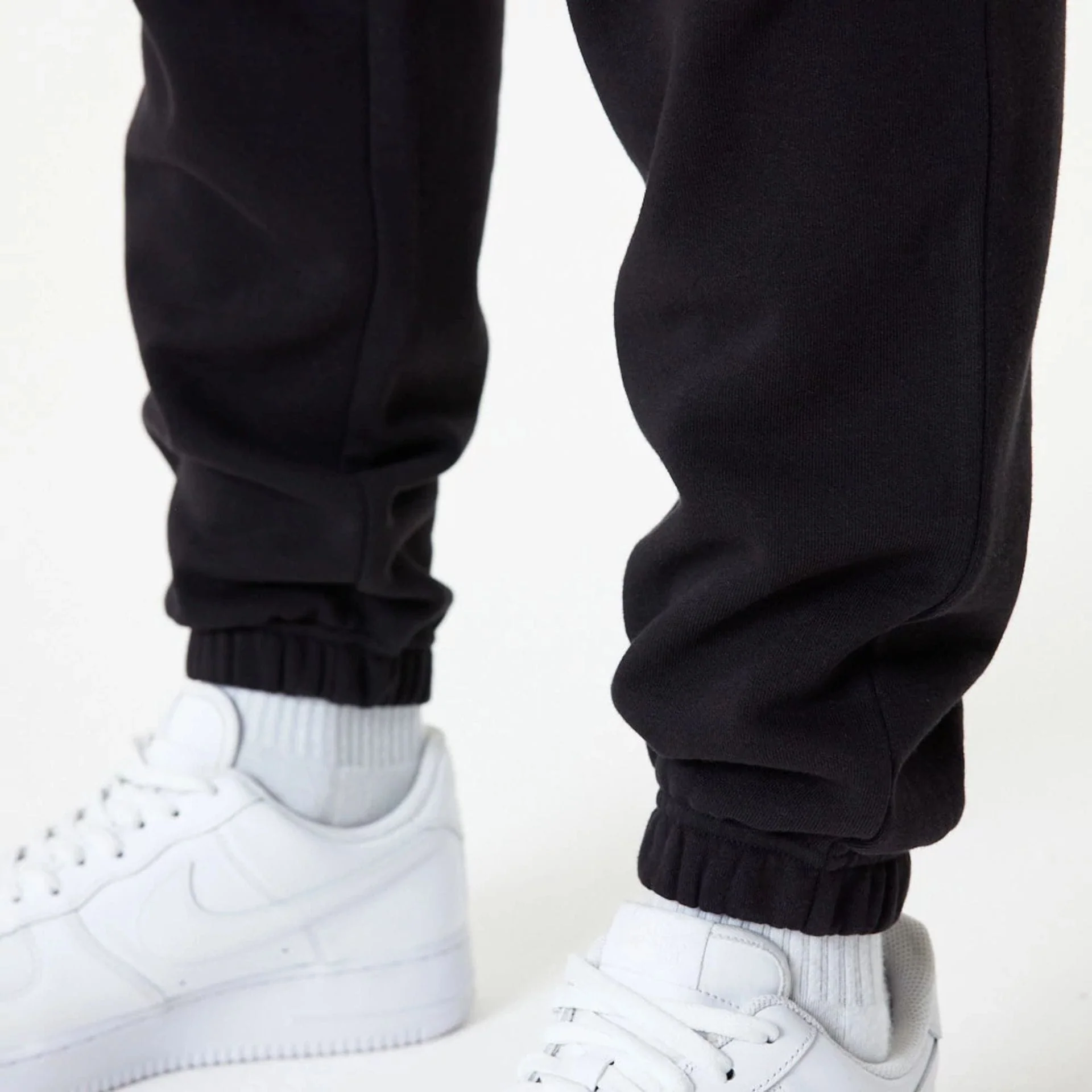LA Dodgers MLB Essential Black Joggers - Image 2