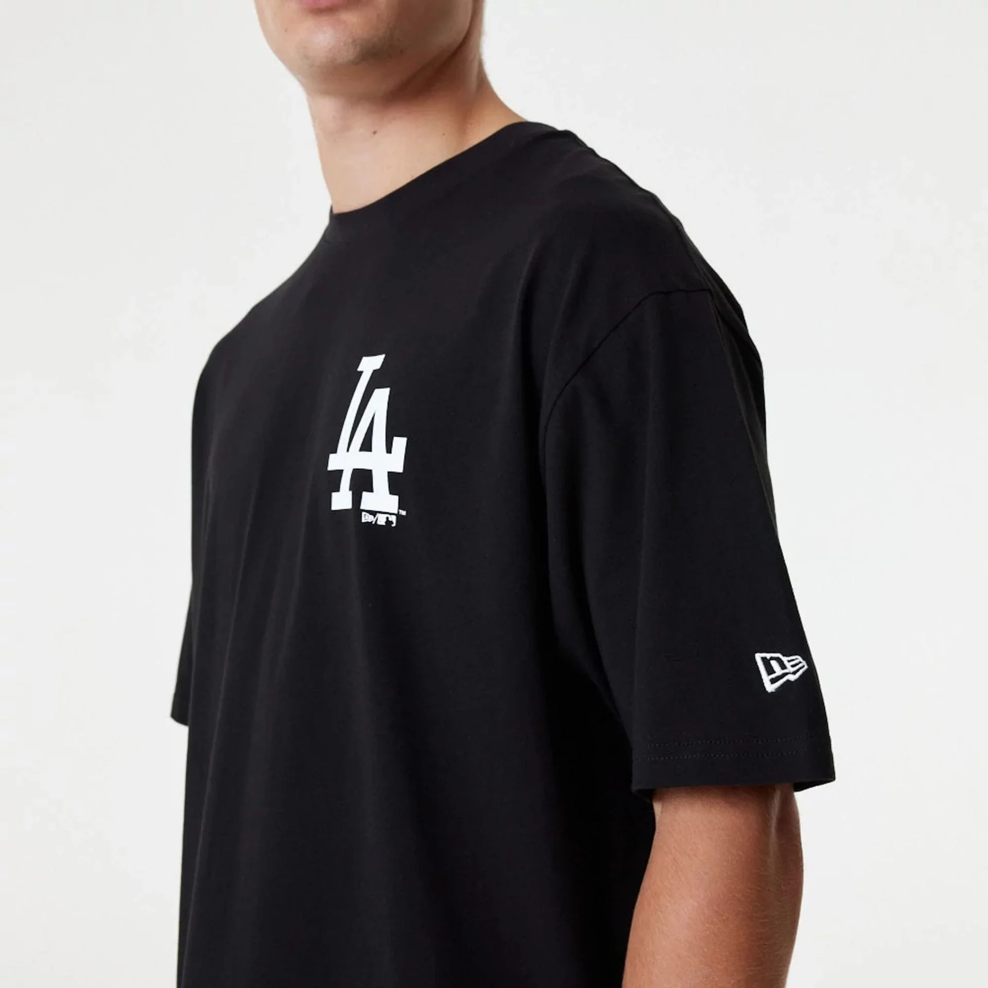 LA Dodgers MLB Essential Black Oversized T-Shirt - Image 3