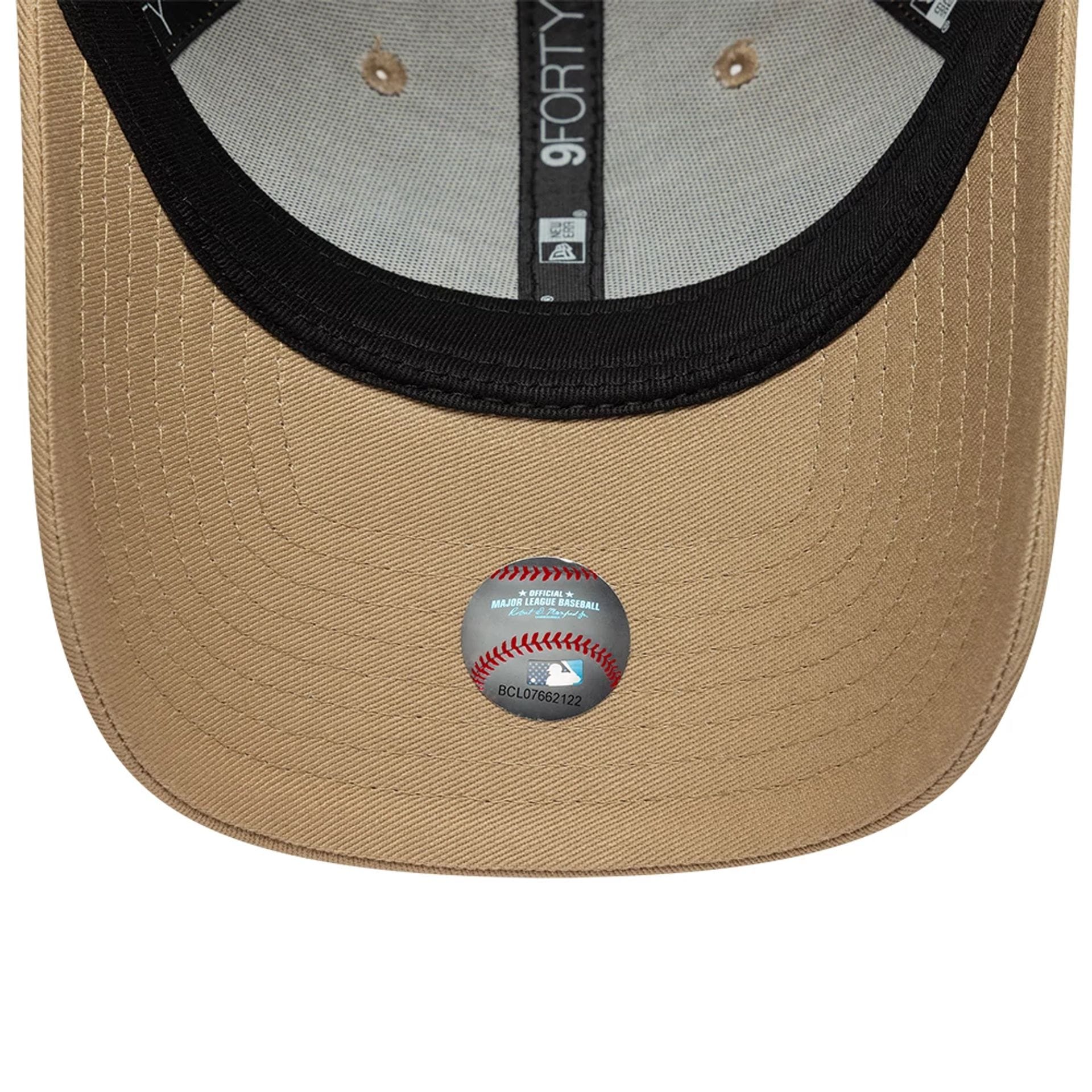 LA Dodgers MLB Icon Beige 9FORTY Adjustable Cap - Image 4