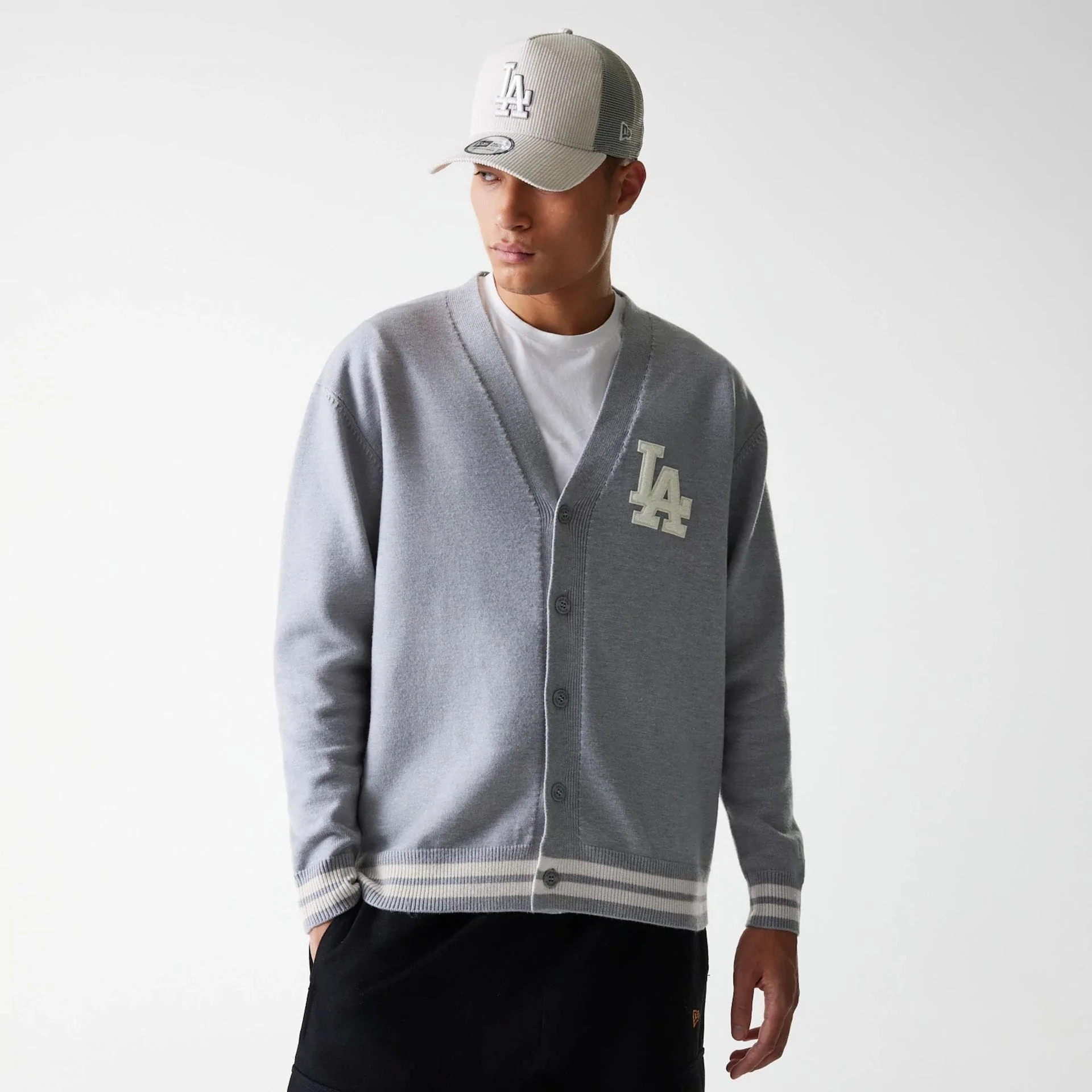 LA Dodgers MLB Knit Grey Cardigan - Image 3