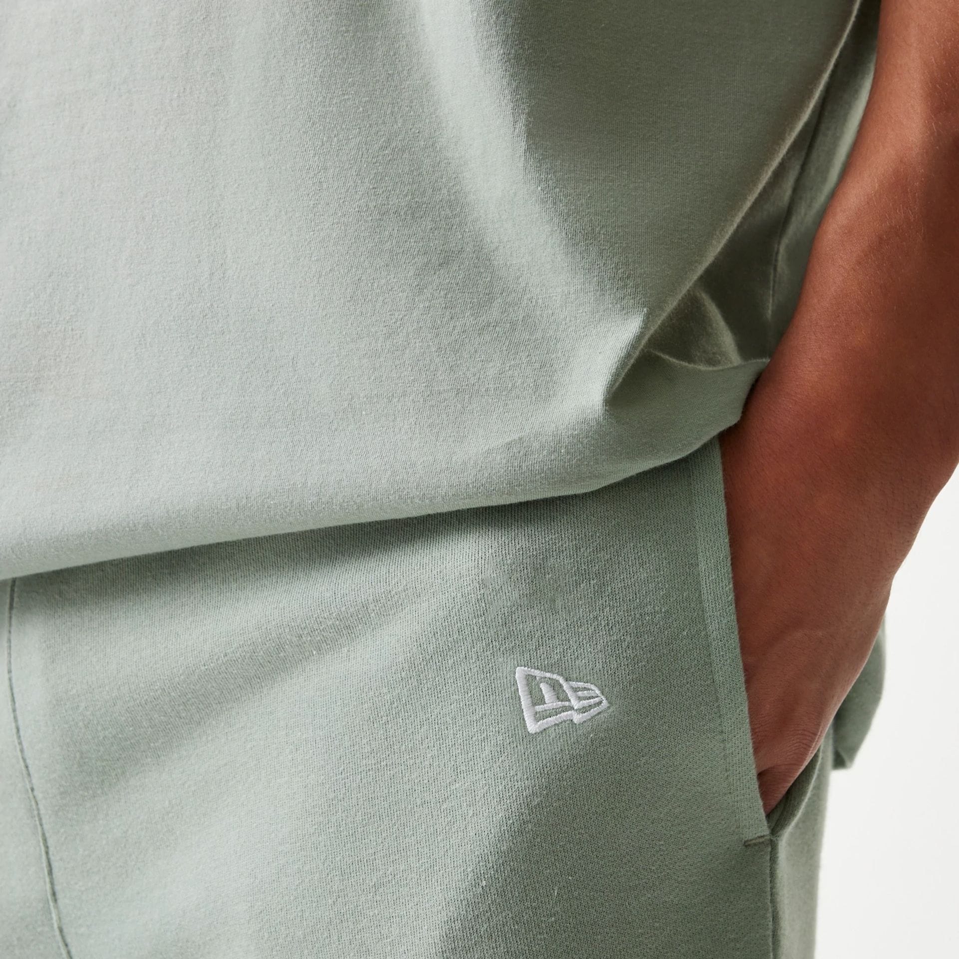 LA Dodgers MLB League Essential Midi Pastel Green Shorts - Image 5