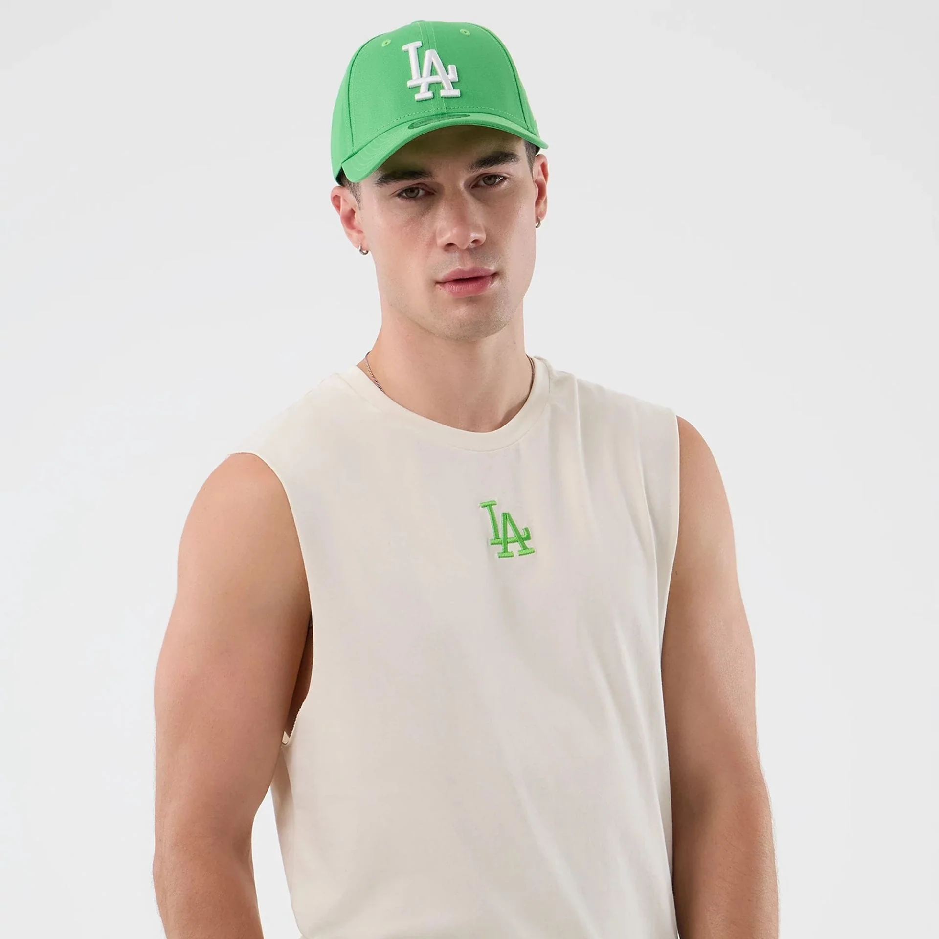 LA Dodgers MLB League Essential Open White Vest - Image 3