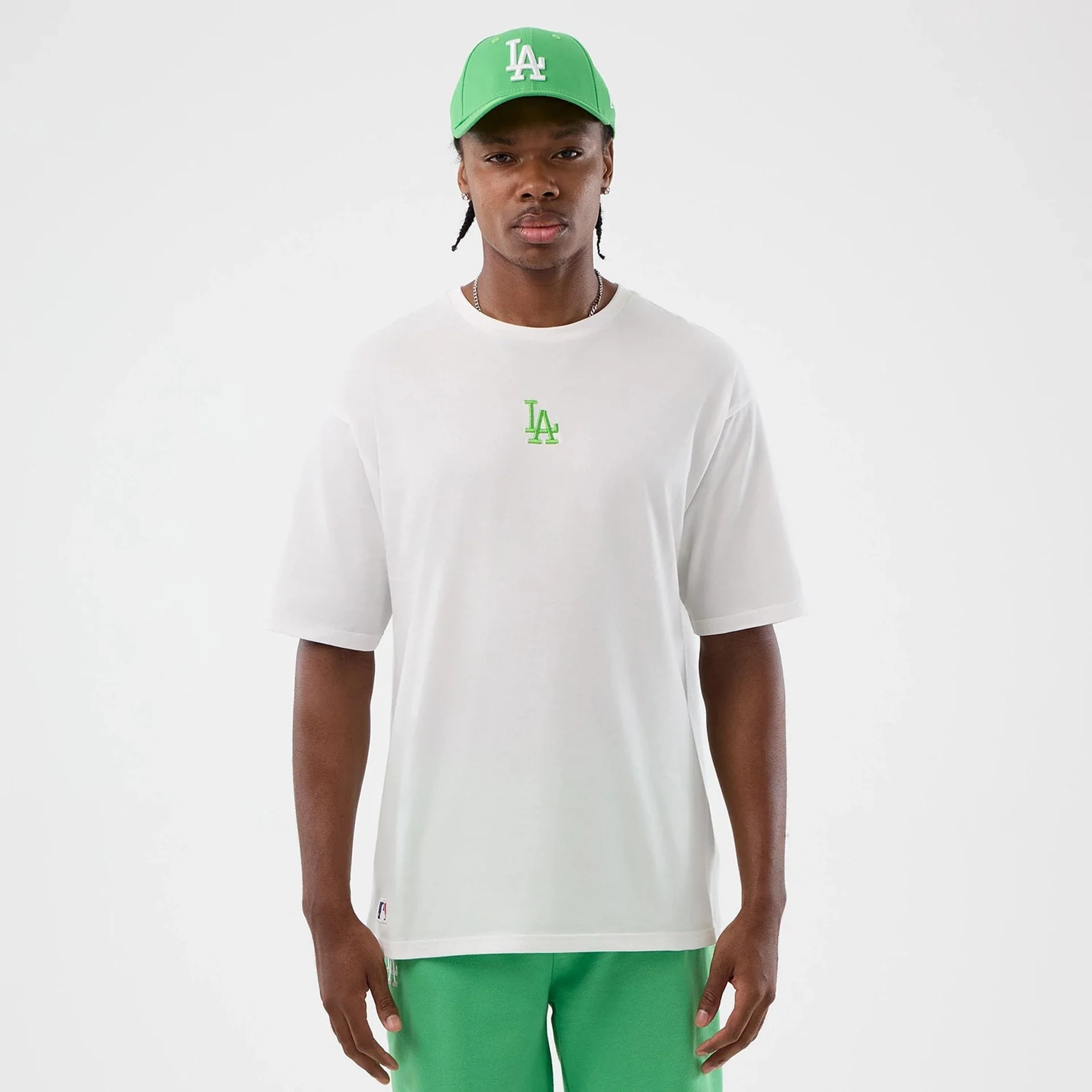 LA Dodgers MLB League Essential White Oversized T-Shirt - Image 3