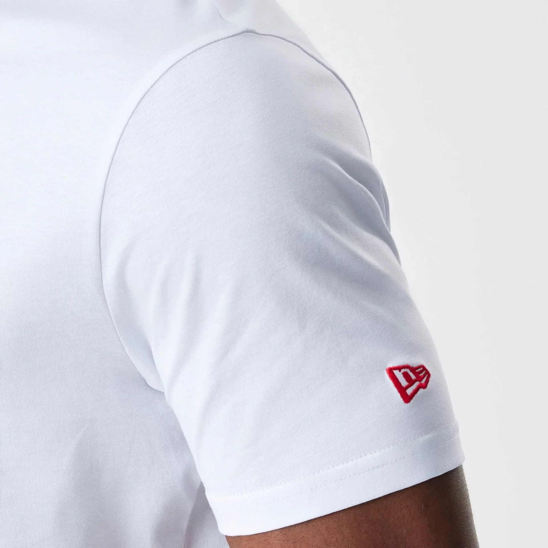 LA Dodgers MLB Logo White T-Shirt - Image 5
