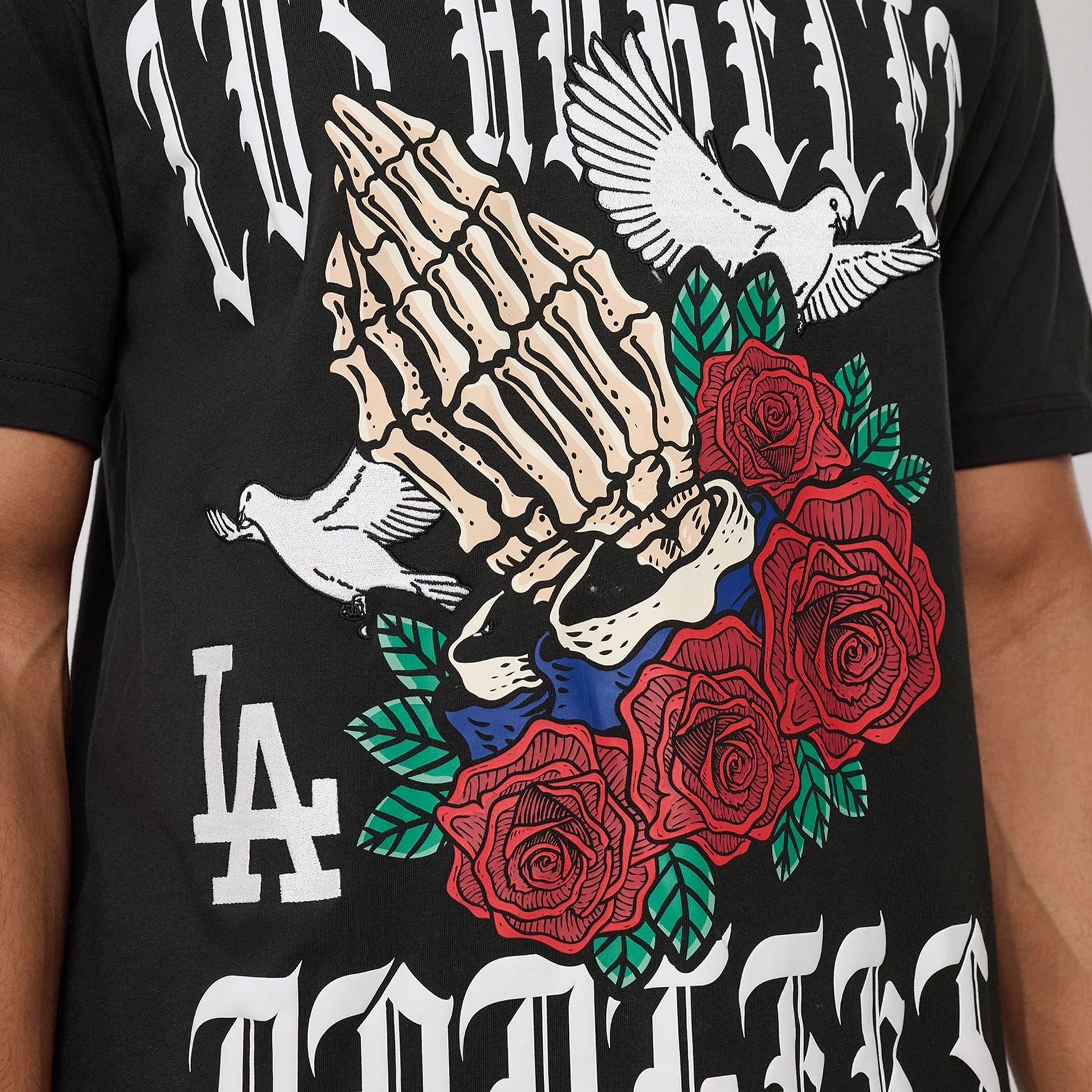 LA Dodgers MLB Script Graphic Black T-Shirt - Image 4
