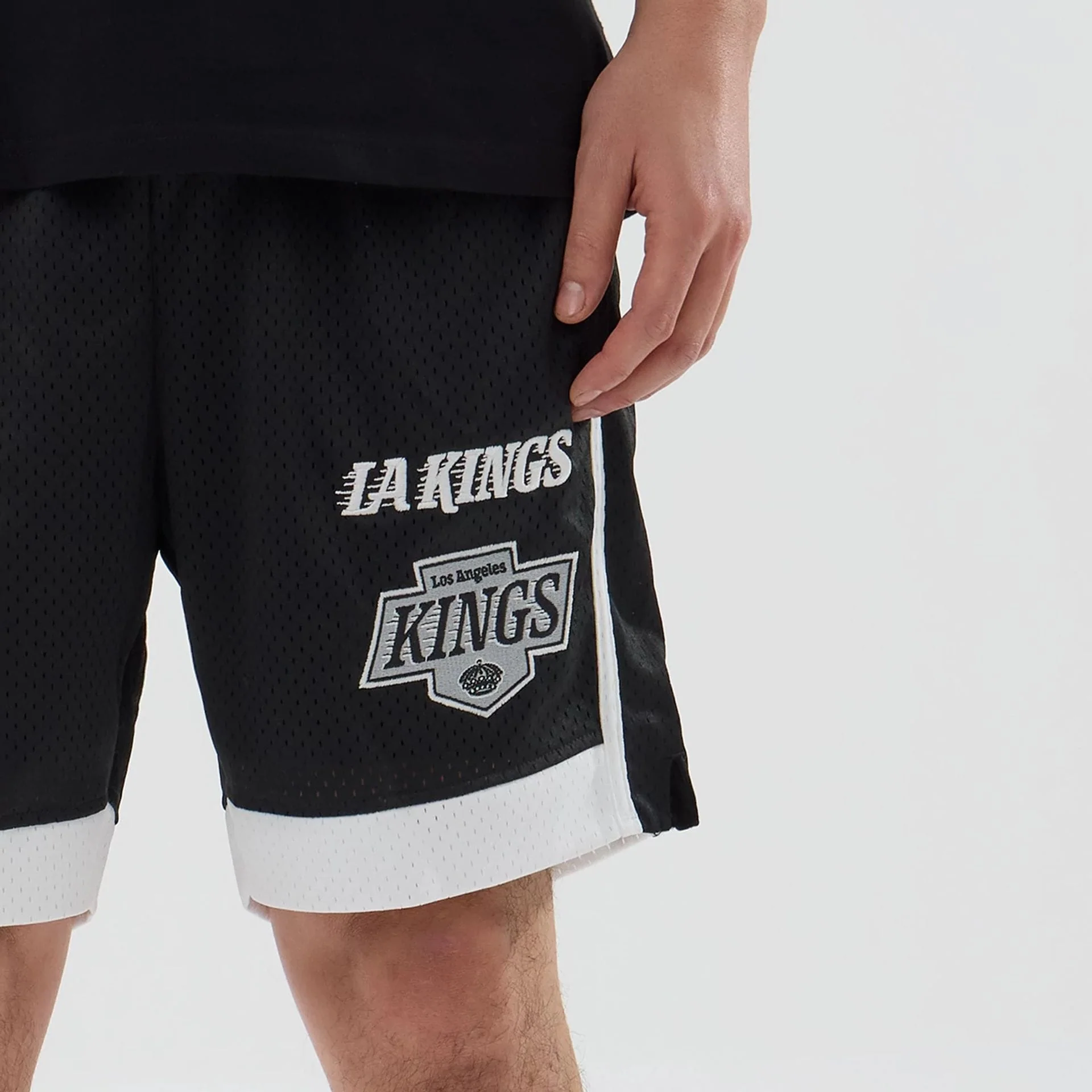 LA Kings NHL Black Mesh Shorts - Image 4