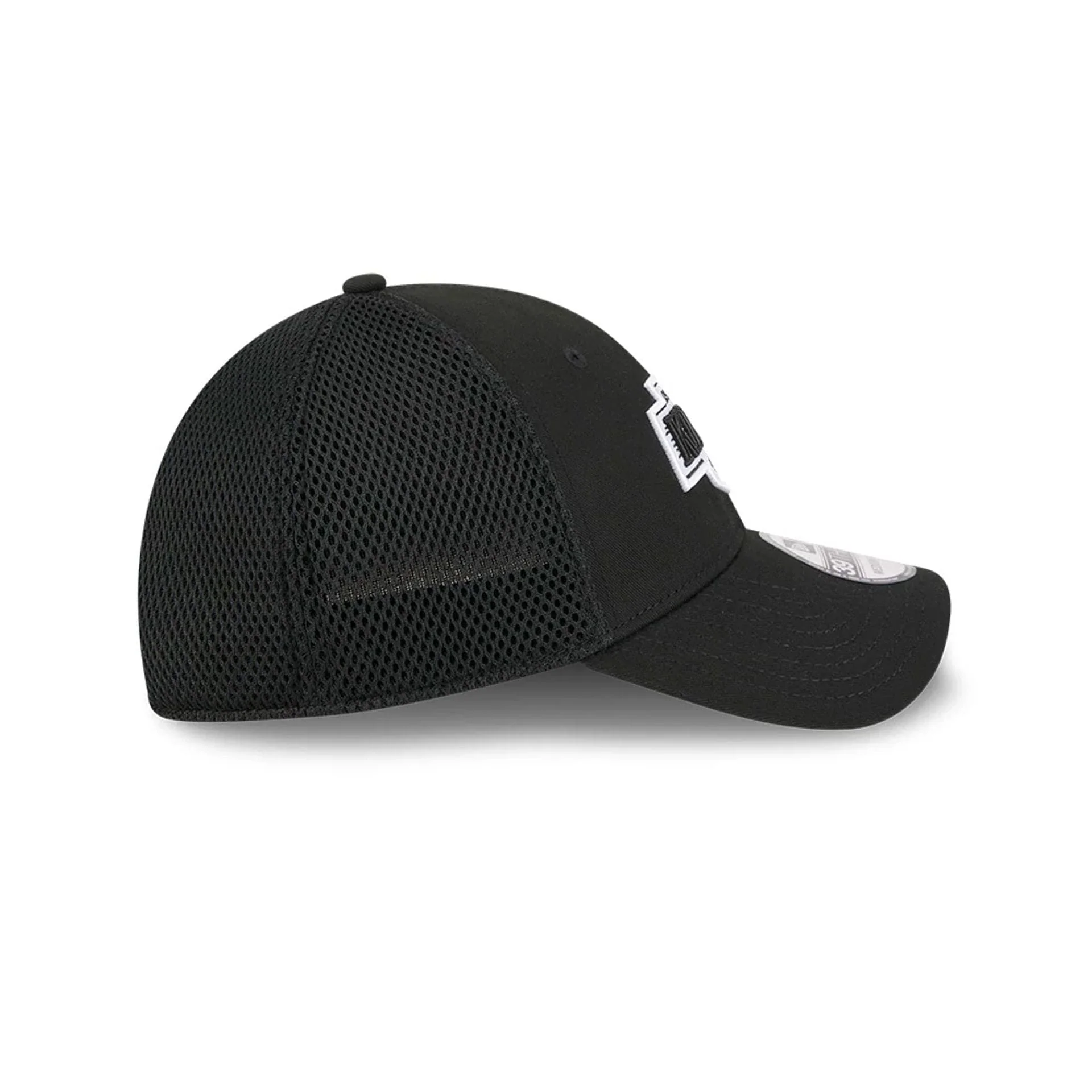 LA Kings NHL Evergreen Neo Black 39THIRTY Stretch Fit Cap - Image 6