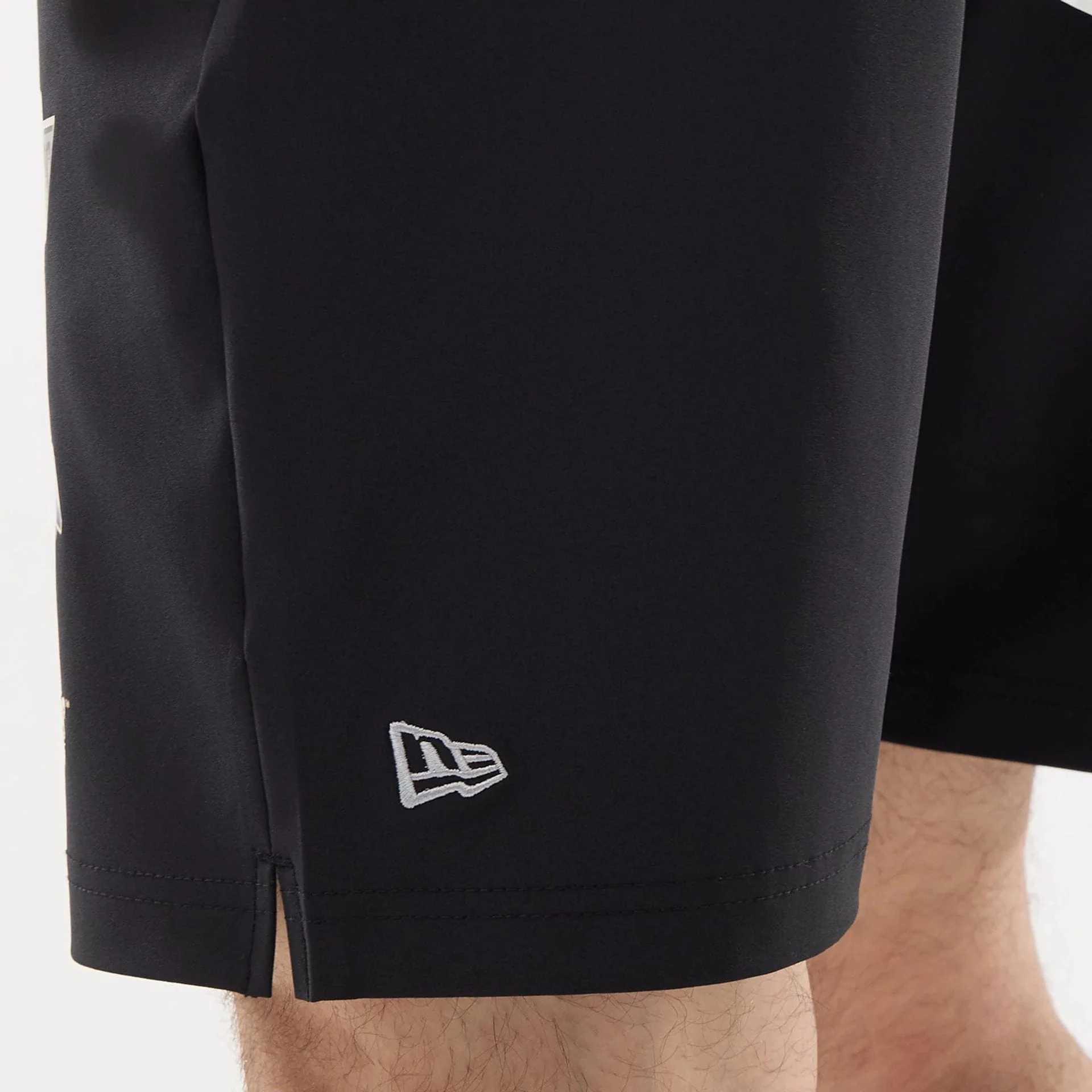 LA Kings NHL Match Black Oversized Shorts - Image 4