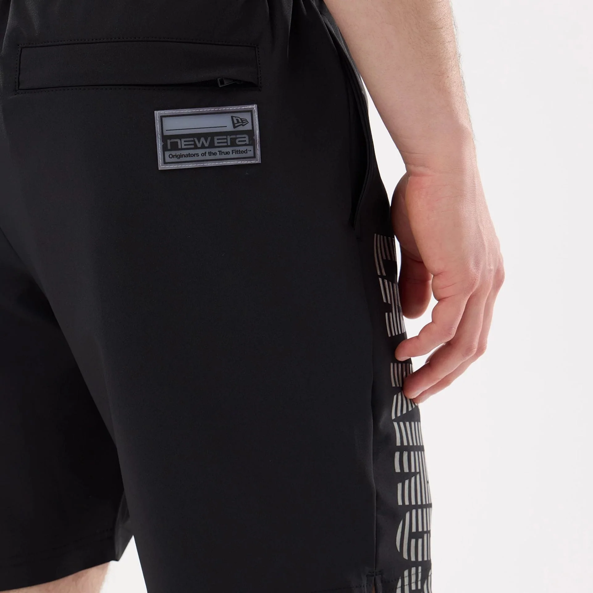 LA Kings NHL Match Black Oversized Shorts - Image 7