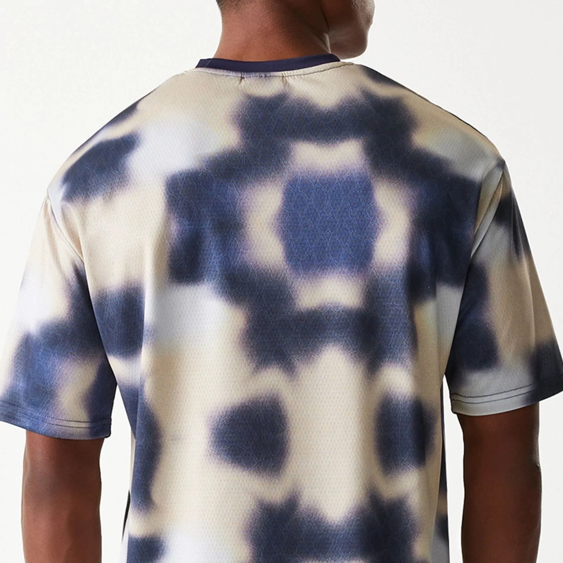 LA Lakers NBA All Over Print Cream Oversized T-Shirt - Image 7