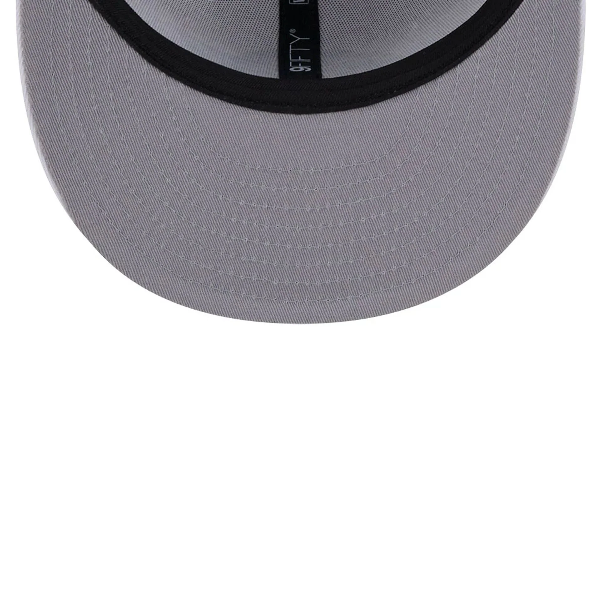 LA Lakers NBA Evergreen White 9FIFTY Snapback Adjustable Cap - Image 2