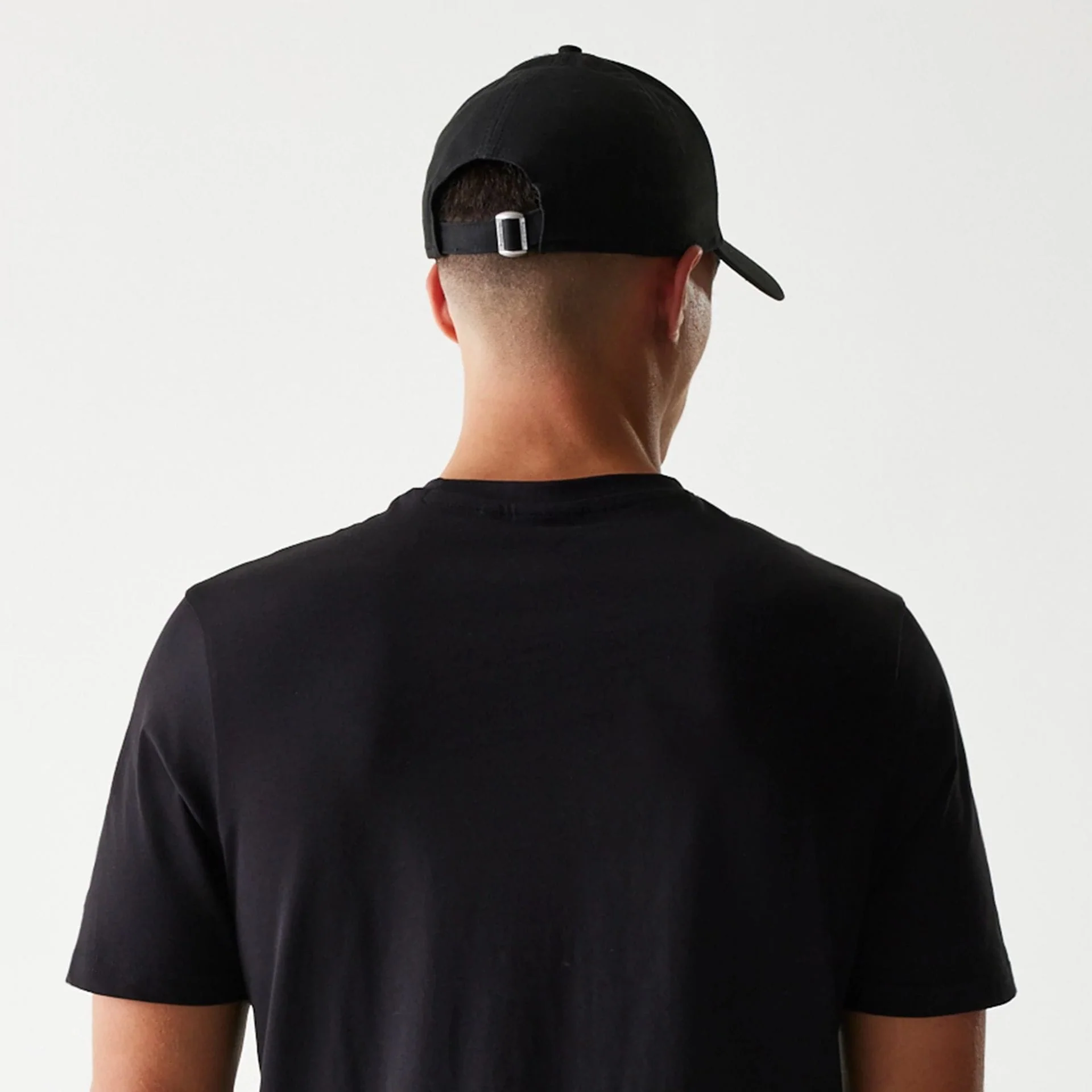 LA Lakers NBA Flame Graphic Black T-Shirt - Image 7