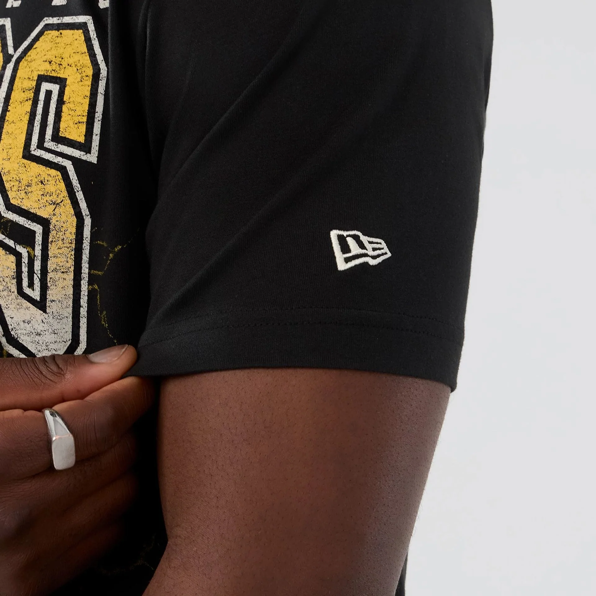LA Lakers NBA Hardwood Classic Black T-Shirt - Image 4