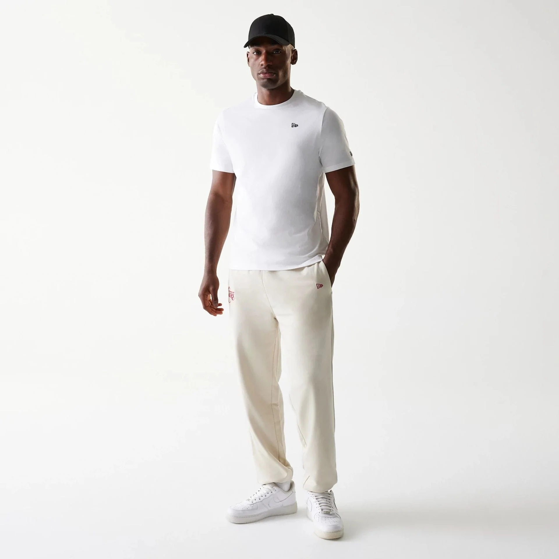 LA Lakers NBA League Essential Cream Joggers - Image 8