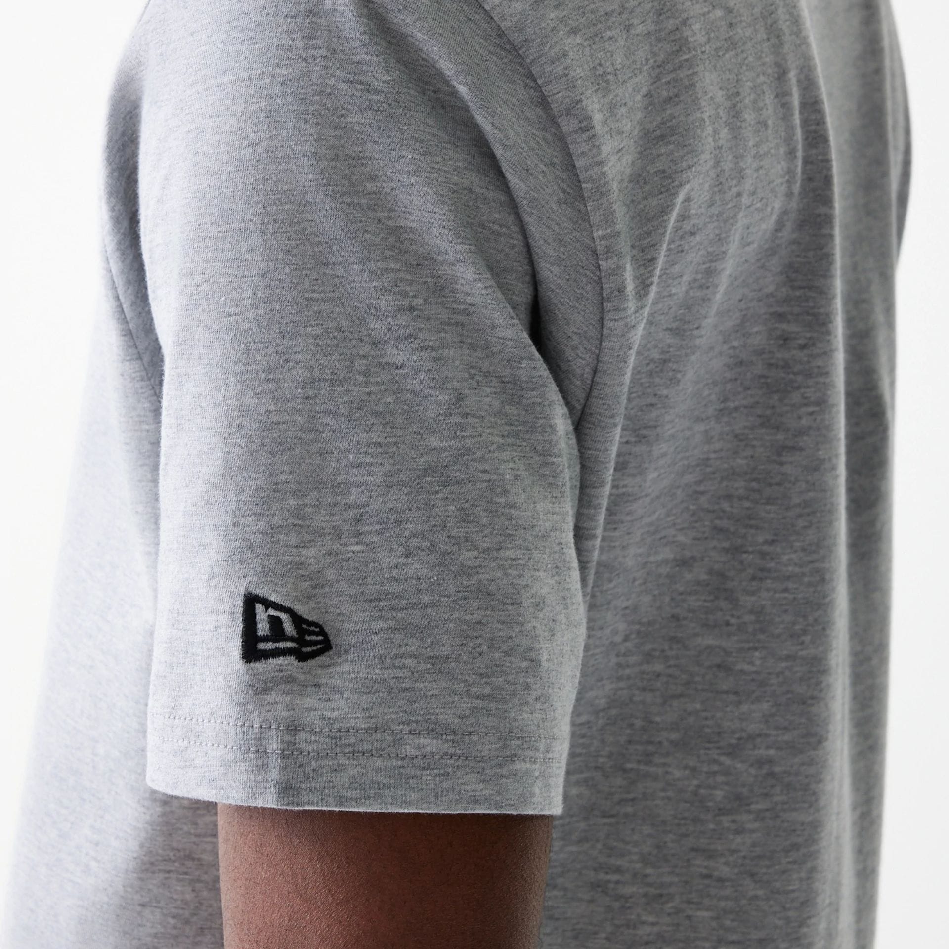 LA Lakers NBA Logo Grey T-Shirt - Image 5