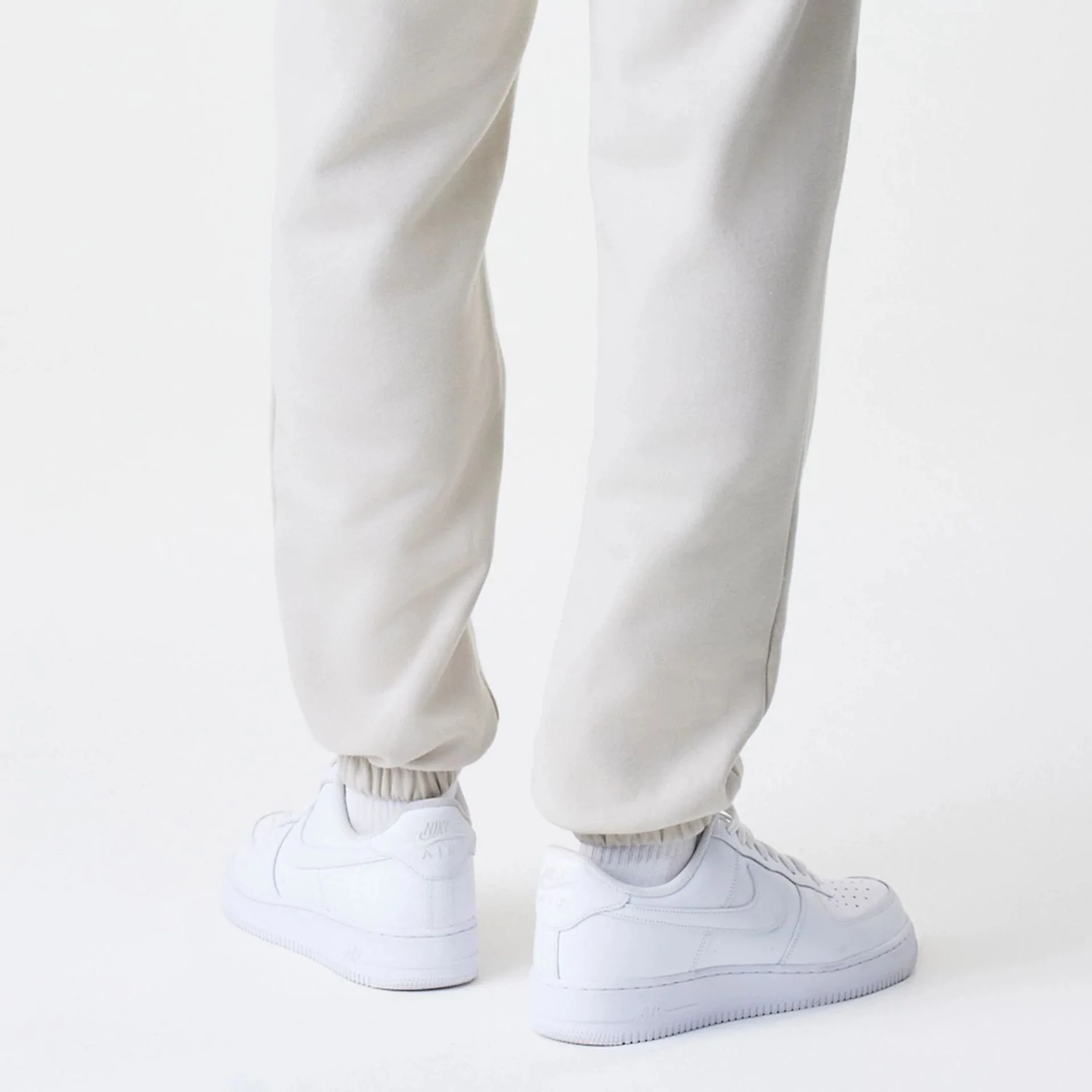 LA Lakers NBA Piping Cream Joggers - Image 6