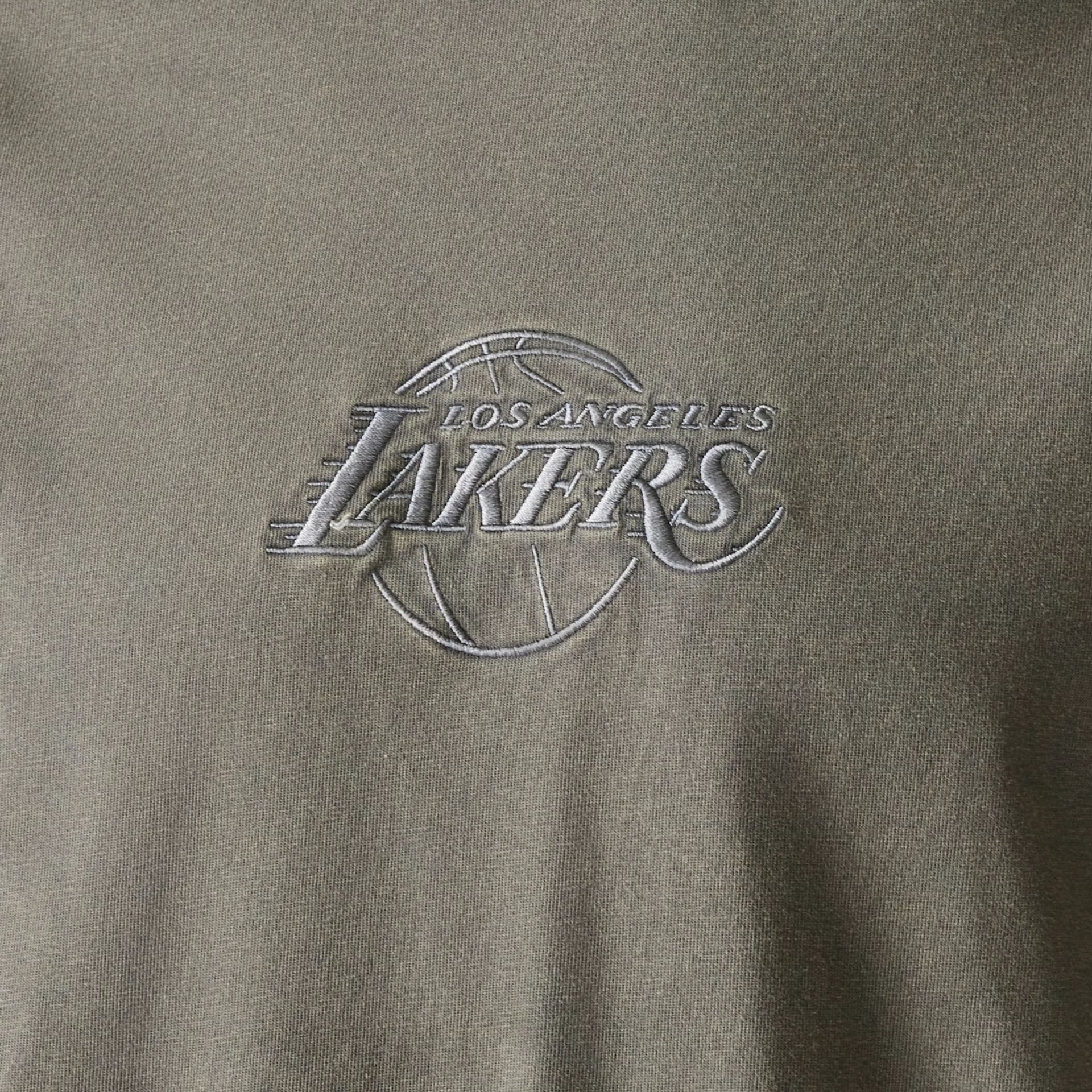 LA Lakers NBA Washed Grey Box T-Shirt - Image 4