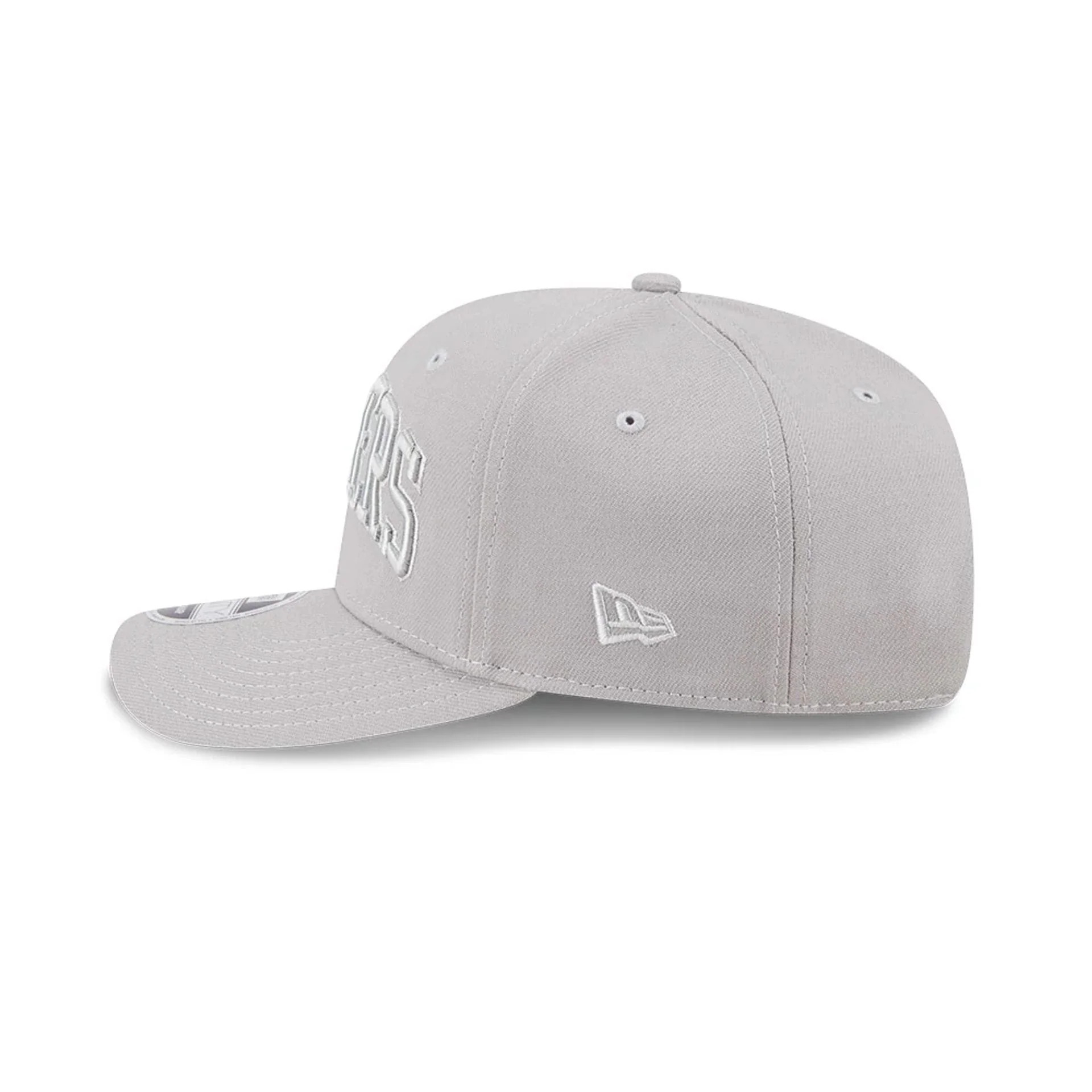 Las Vegas Raiders NFL Script Grey 9SEVENTY Stretch Snap Adjustable Cap - Image 4