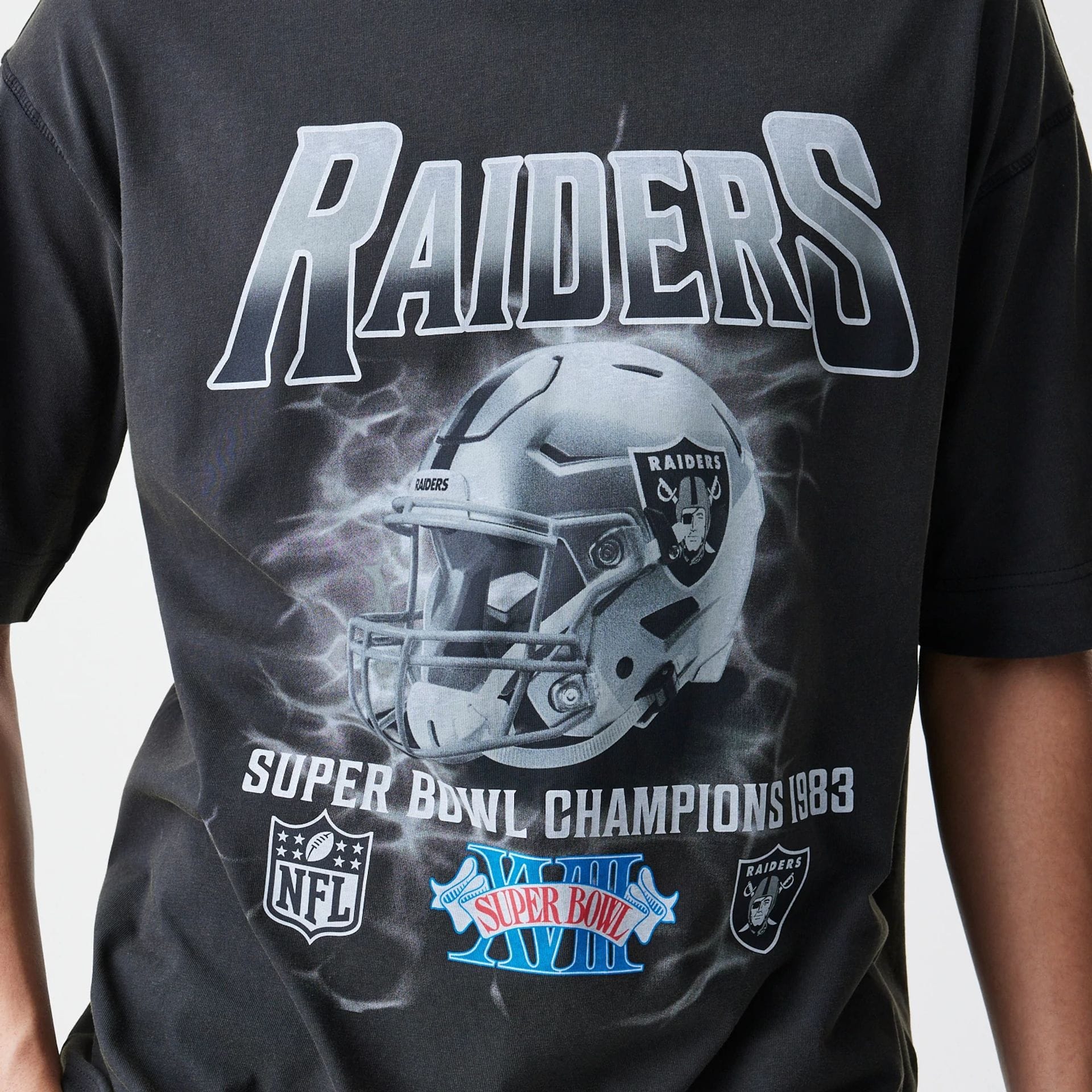 Las Vegas Raiders NFL Washed Boxy Dark Grey Oversized T-Shirt - Image 4