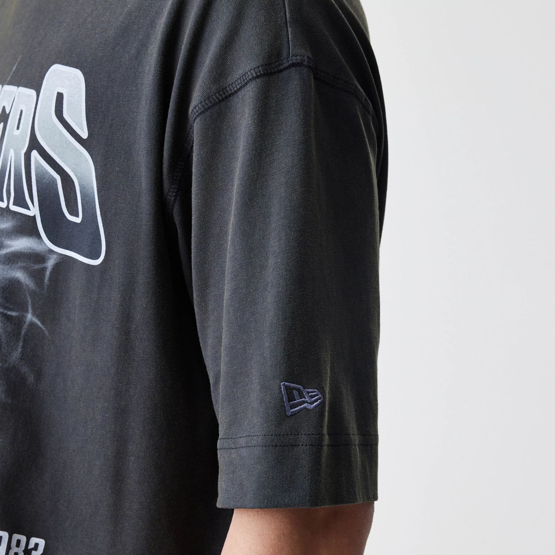 Las Vegas Raiders NFL Washed Boxy Dark Grey Oversized T-Shirt - Image 5