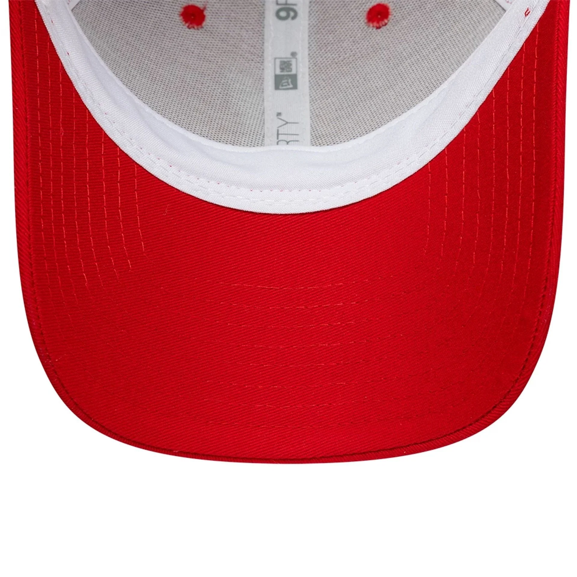 Liverpool FC Patch Red 9FORTY Adjustable Cap - Image 6