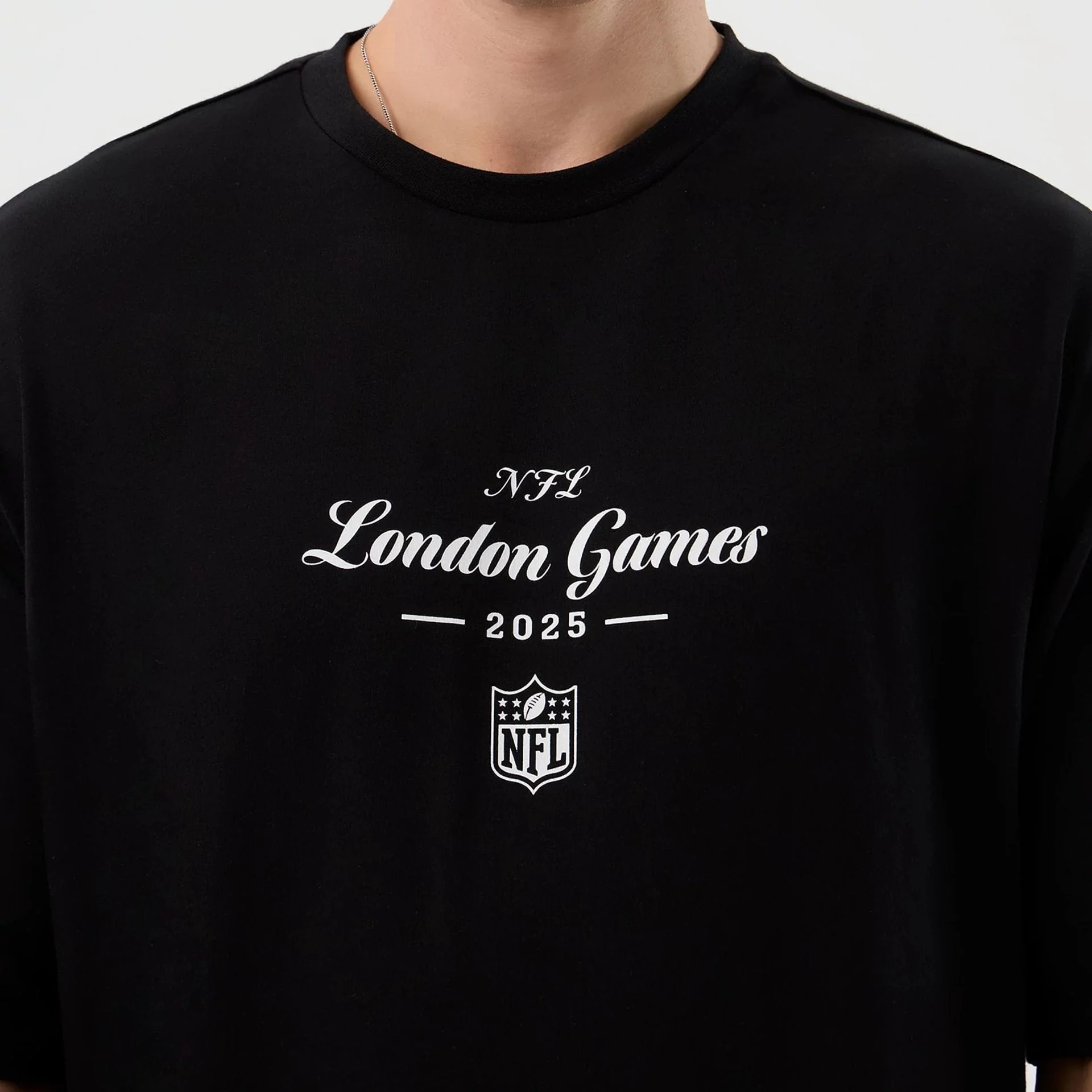 London Games NFL International Series Games Black Oversized T-Shirt - Image 3