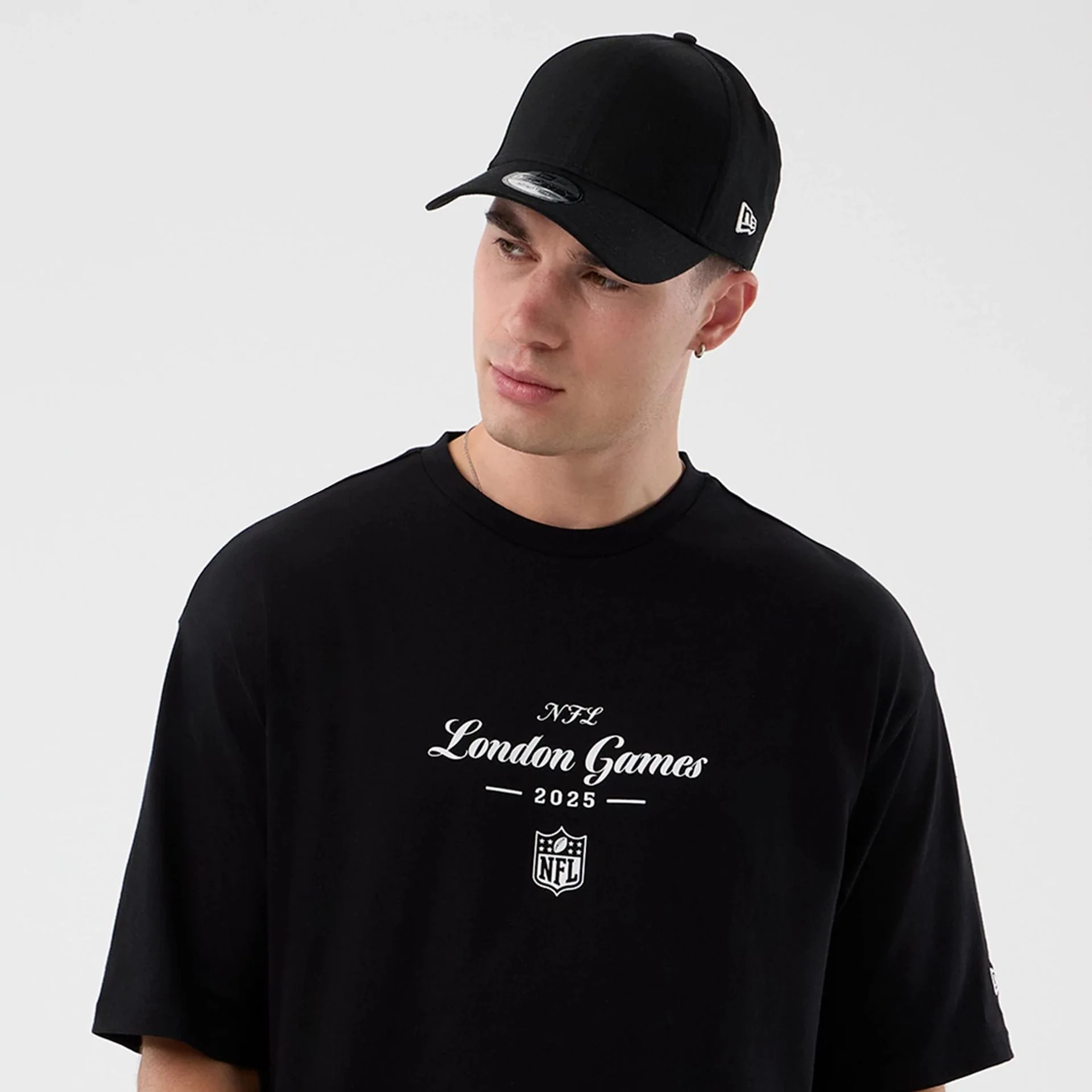 London Games NFL International Series Games Black Oversized T-Shirt - Image 6