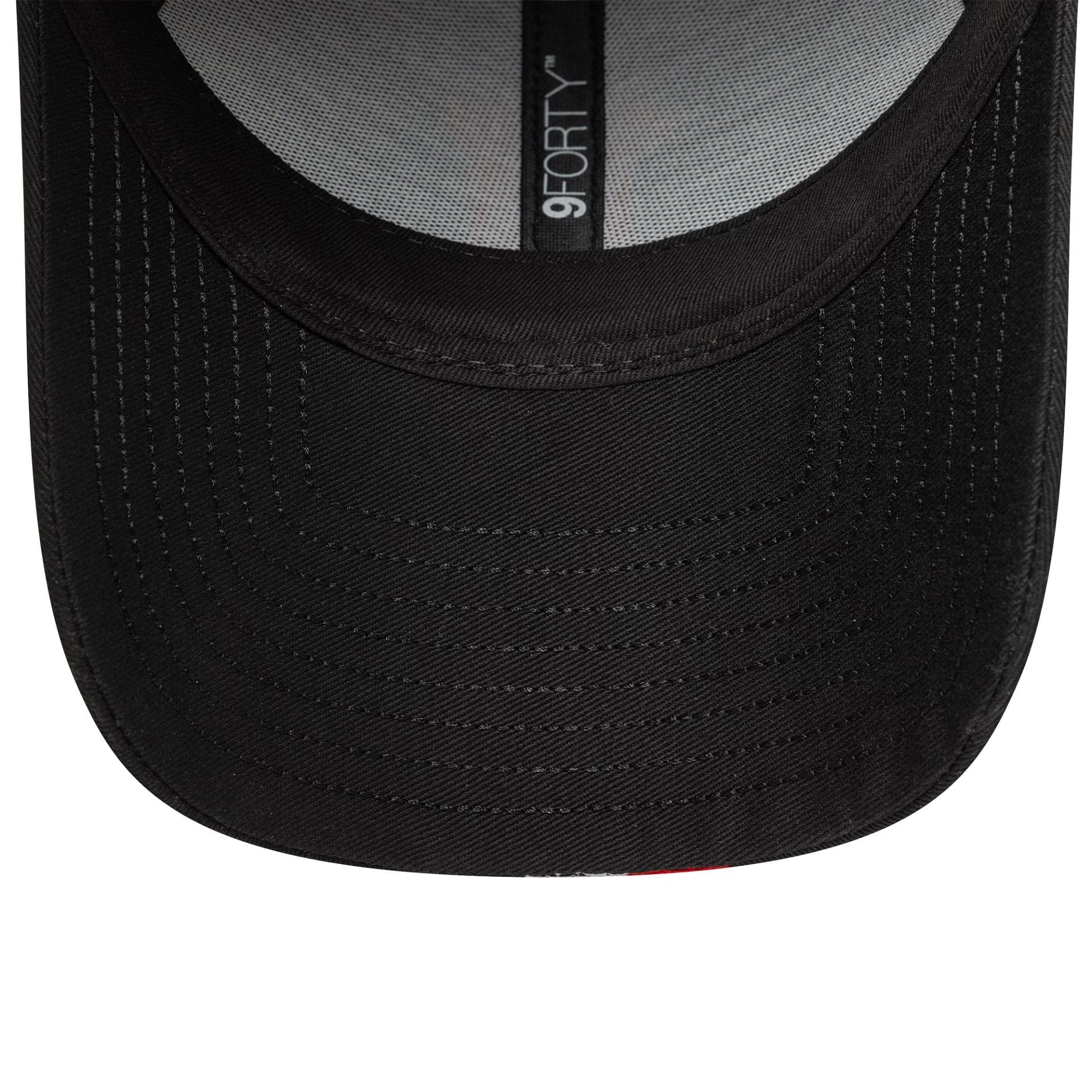 Manchester United FC Stripe Black 9FORTY Cap - Image 5