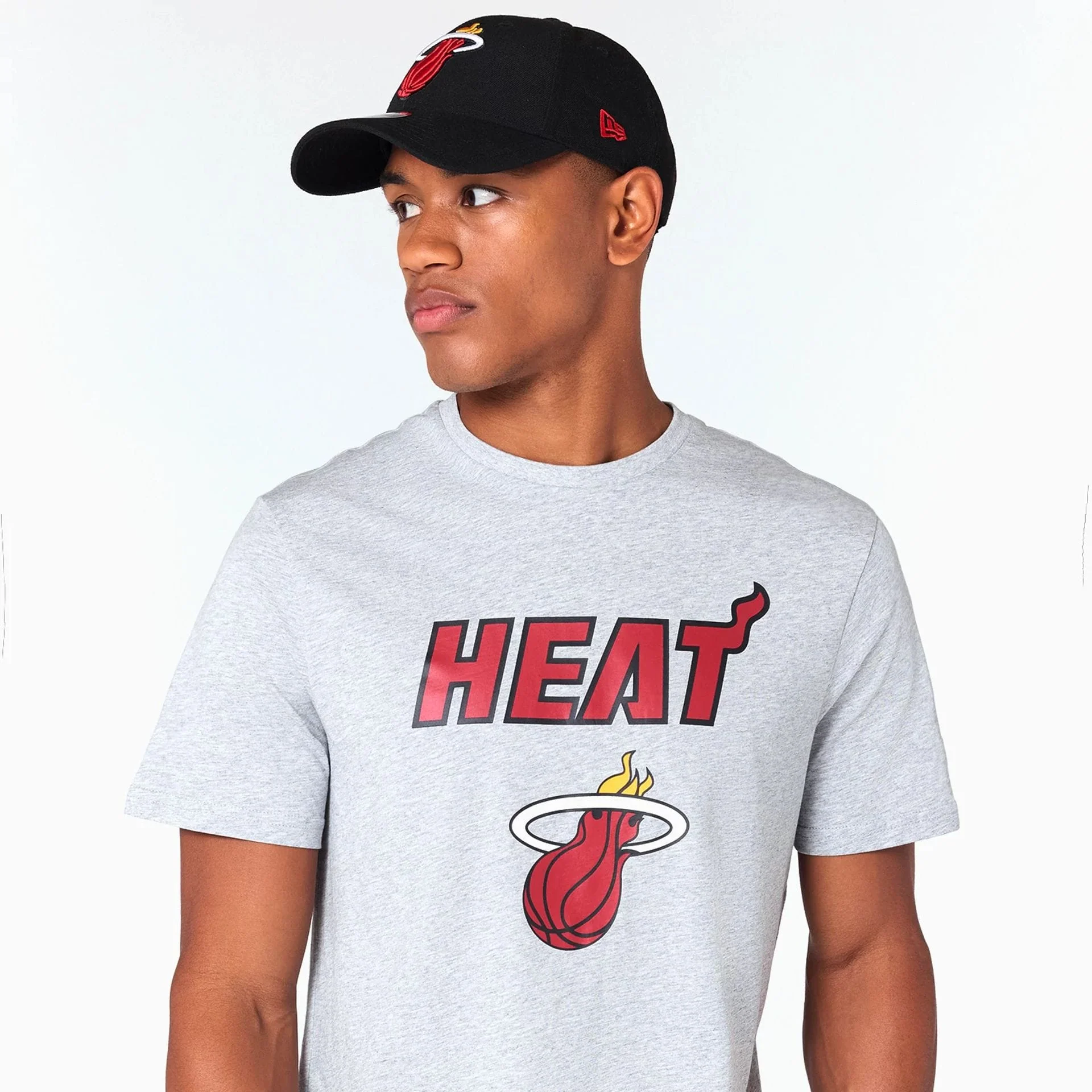 Miami Heat NBA Grey T-Shirt - Image 5