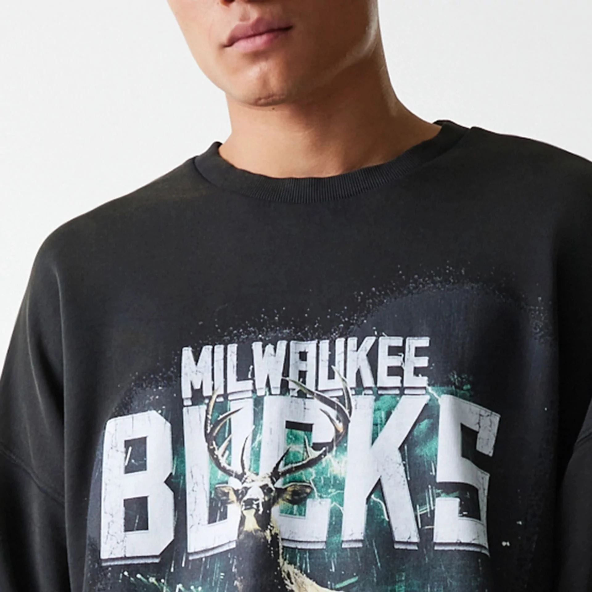 Milwaukee Bucks NBA Washed Graphic Grey Oversized Crew Neck Sweater - Image 5