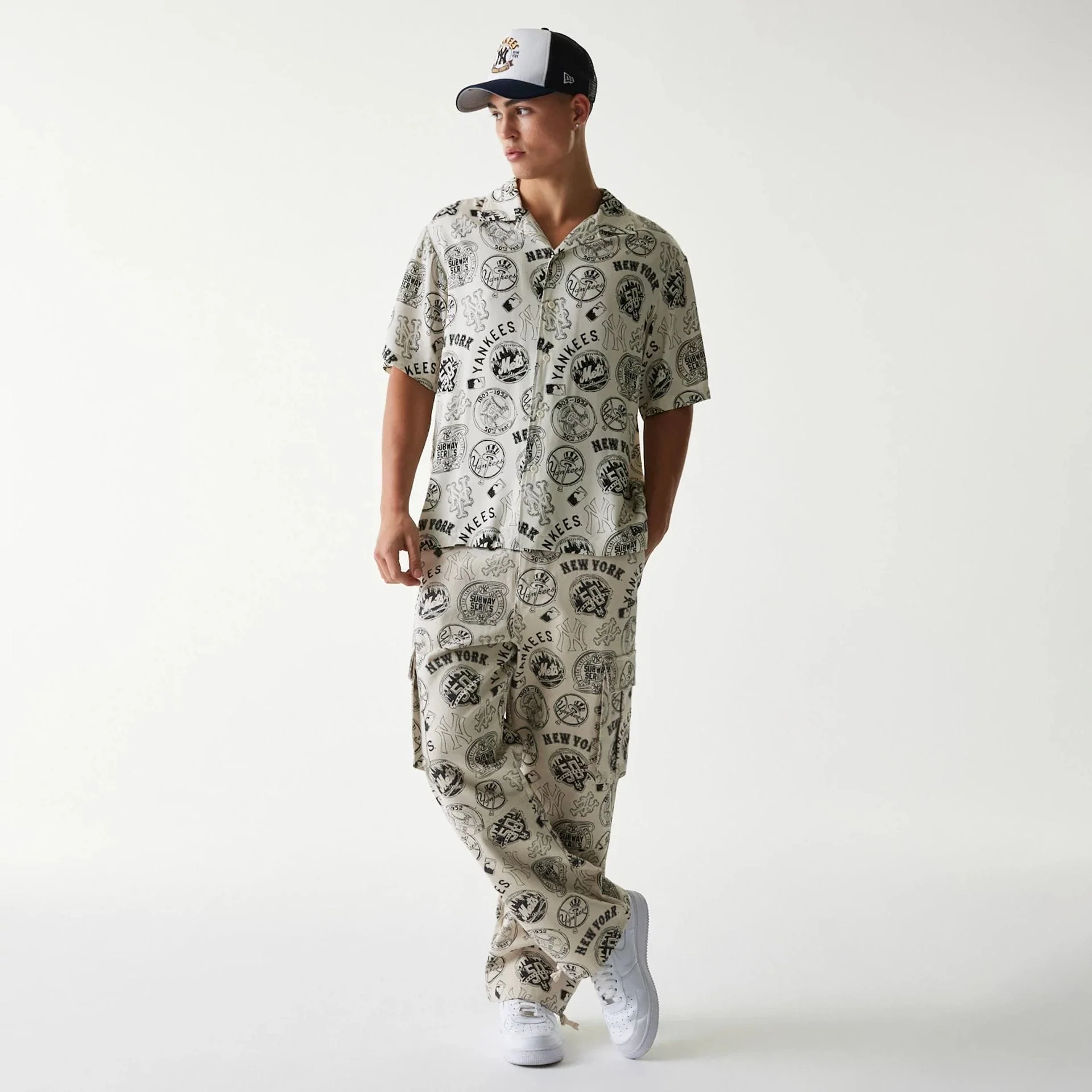 MLB Subway Series All Over Print Cargo Trousers - Image 8