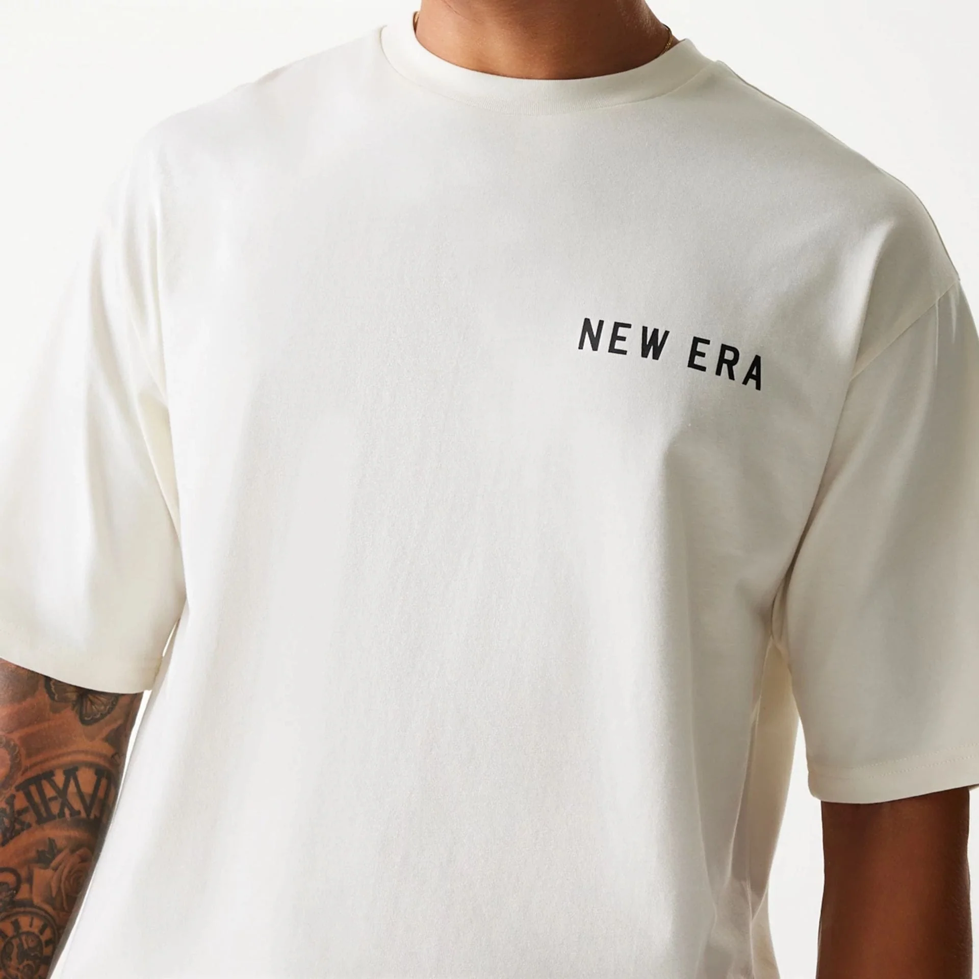 New Era Animal Graphic Open White Oversized T-Shirt - Image 3