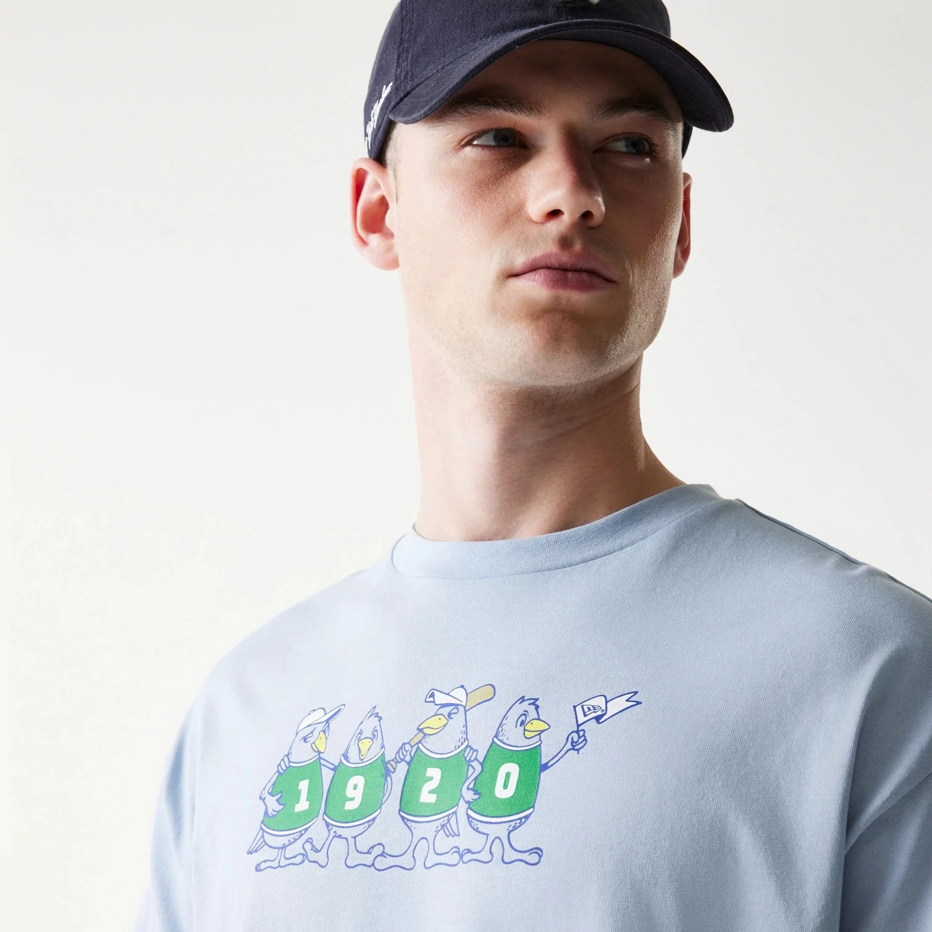New Era Baseball Birds Character Graphic Blue Oversized T-Shirt - Image 5