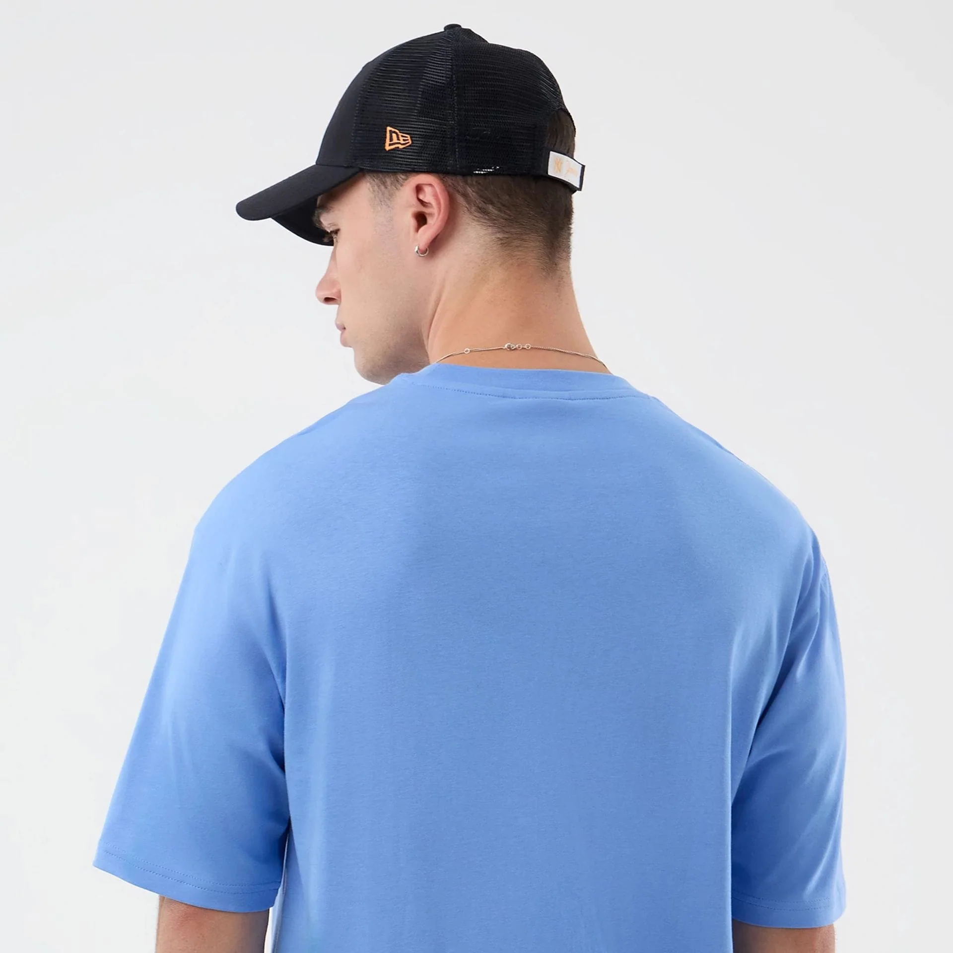 New Era Basketball Character Graphic Pastel Blue T-Shirt - Image 8