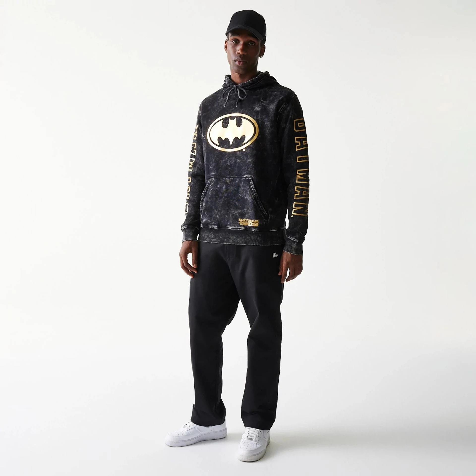 New Era Batman 1989 Black Pullover Hoodie - Image 8