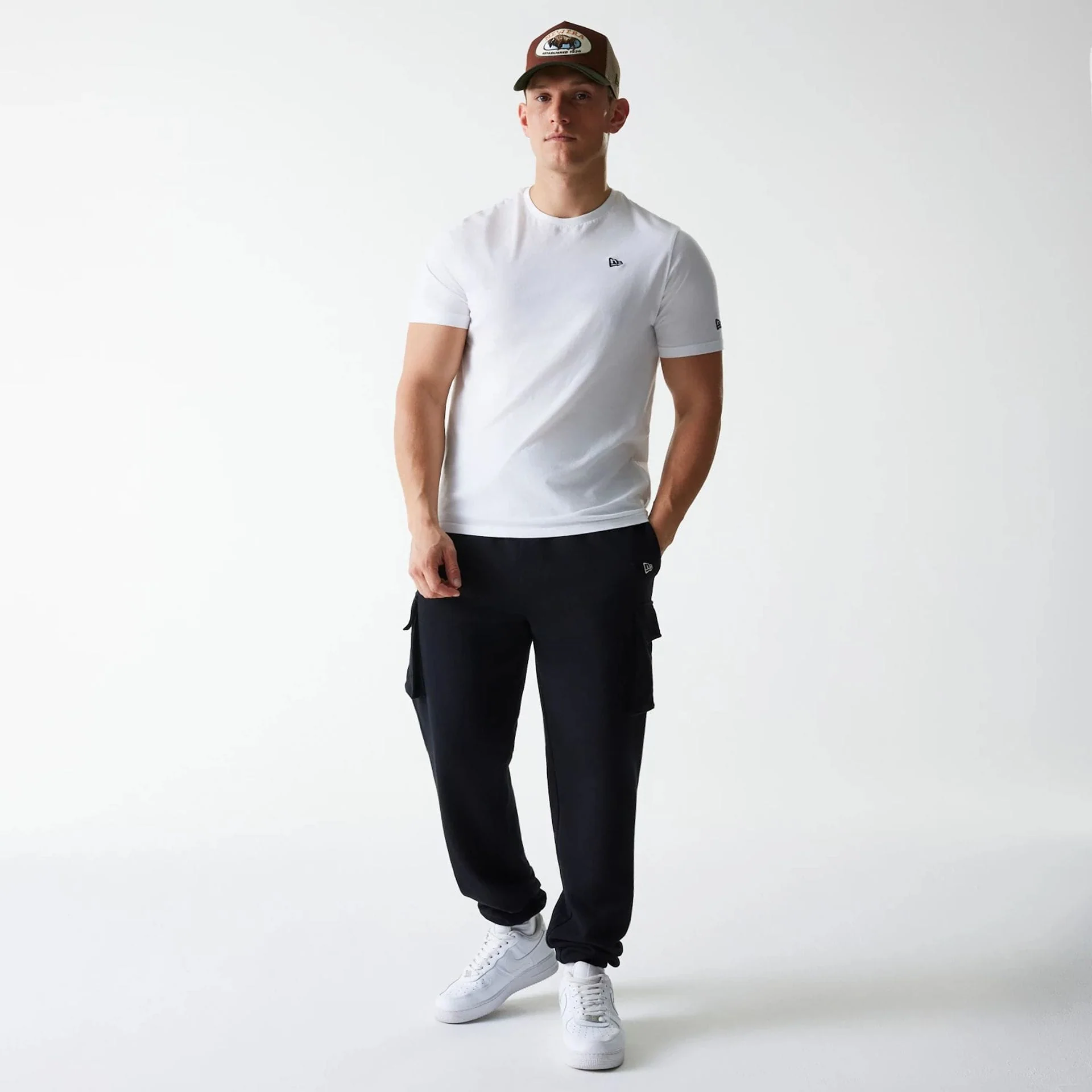 New Era Black Cargo Joggers - Image 8