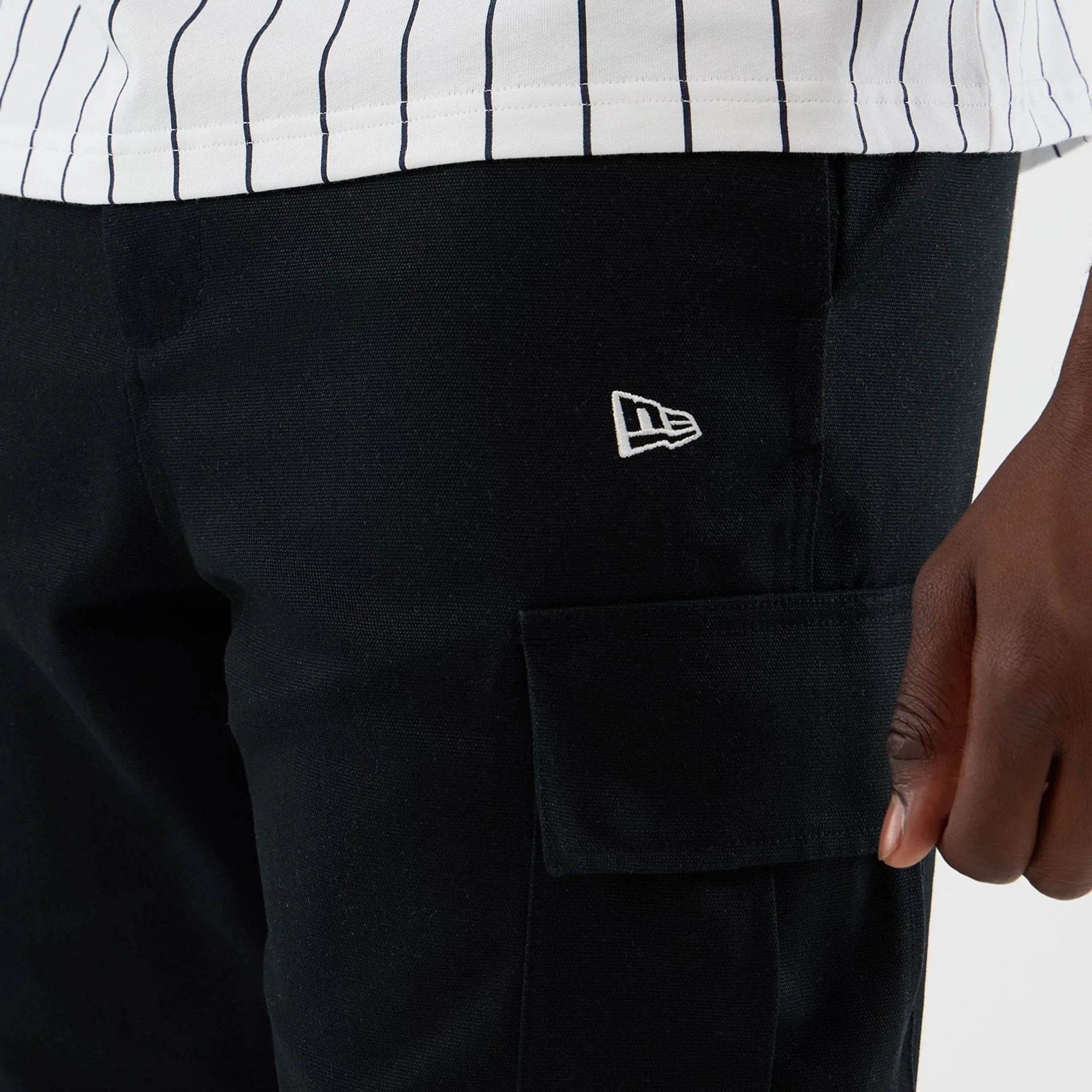 New Era Black Cargo Shorts - Image 5