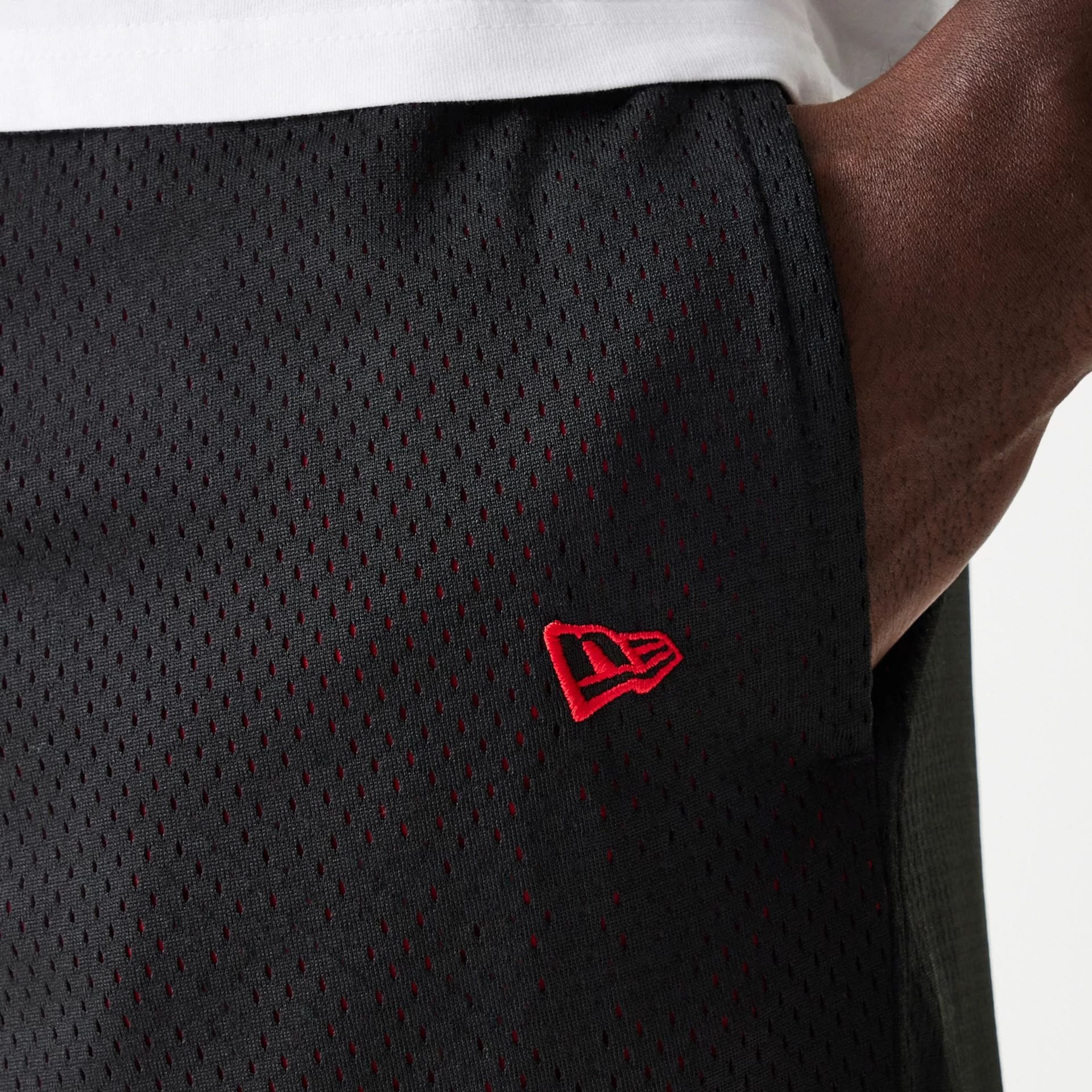 New Era Black Mesh Shorts - Image 4