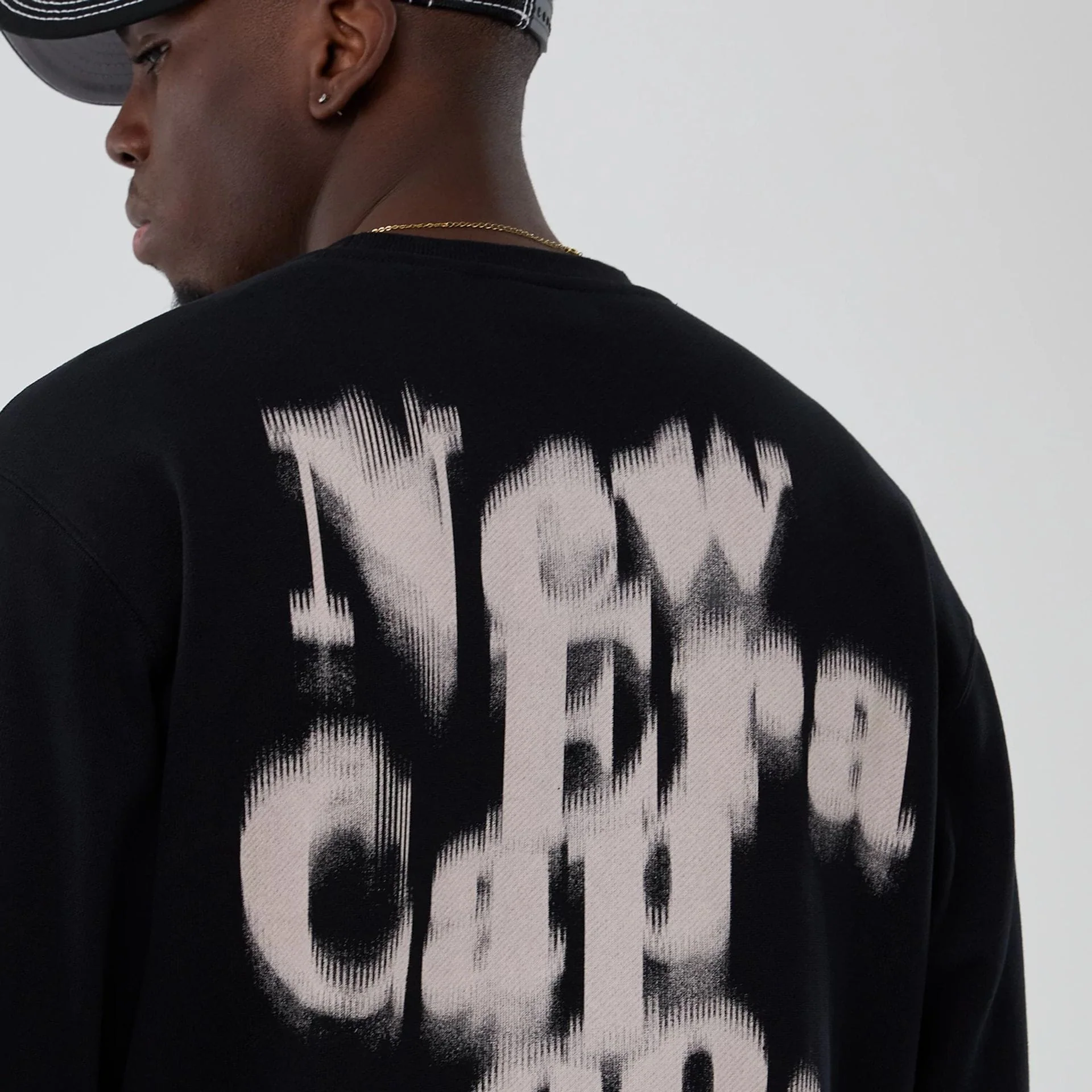 New Era Cap Company Black Crew Neck Sweater - Image 4