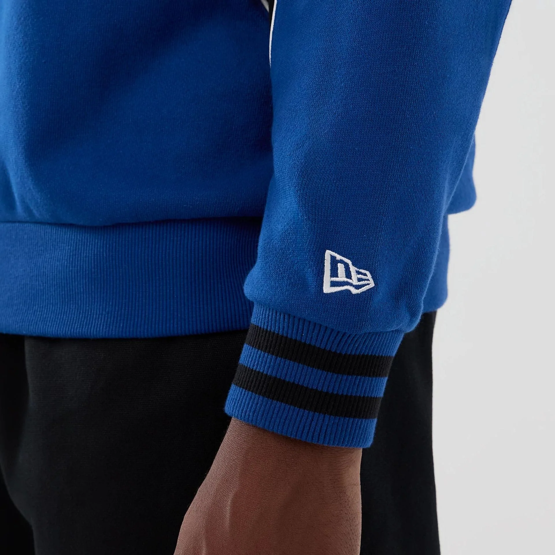New Era Colour Block Navy Crew Neck Sweater - Image 4